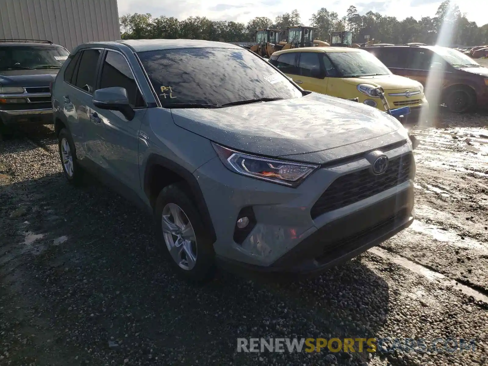 1 Фотография поврежденного автомобиля JTMR6RFVXLD005250 TOYOTA RAV4 2020