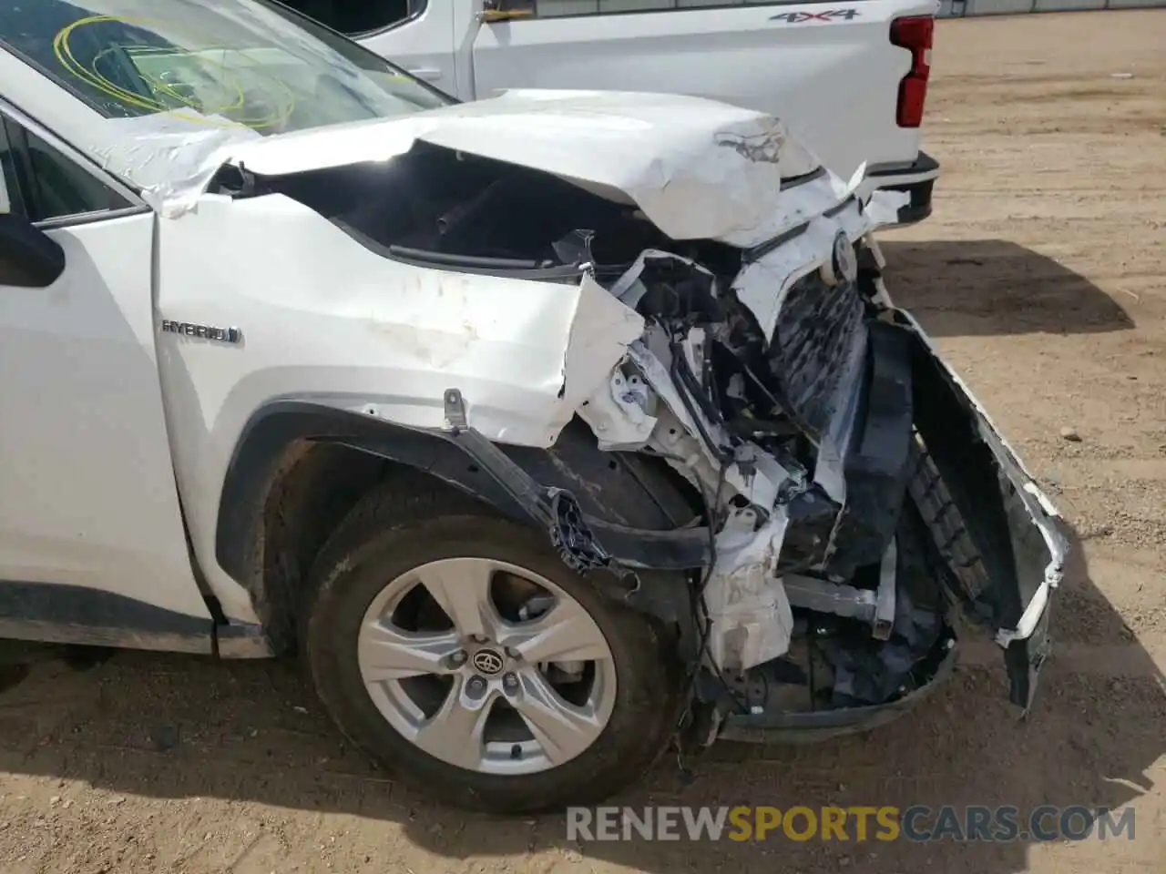 9 Photograph of a damaged car JTMR6RFVXLD005331 TOYOTA RAV4 2020