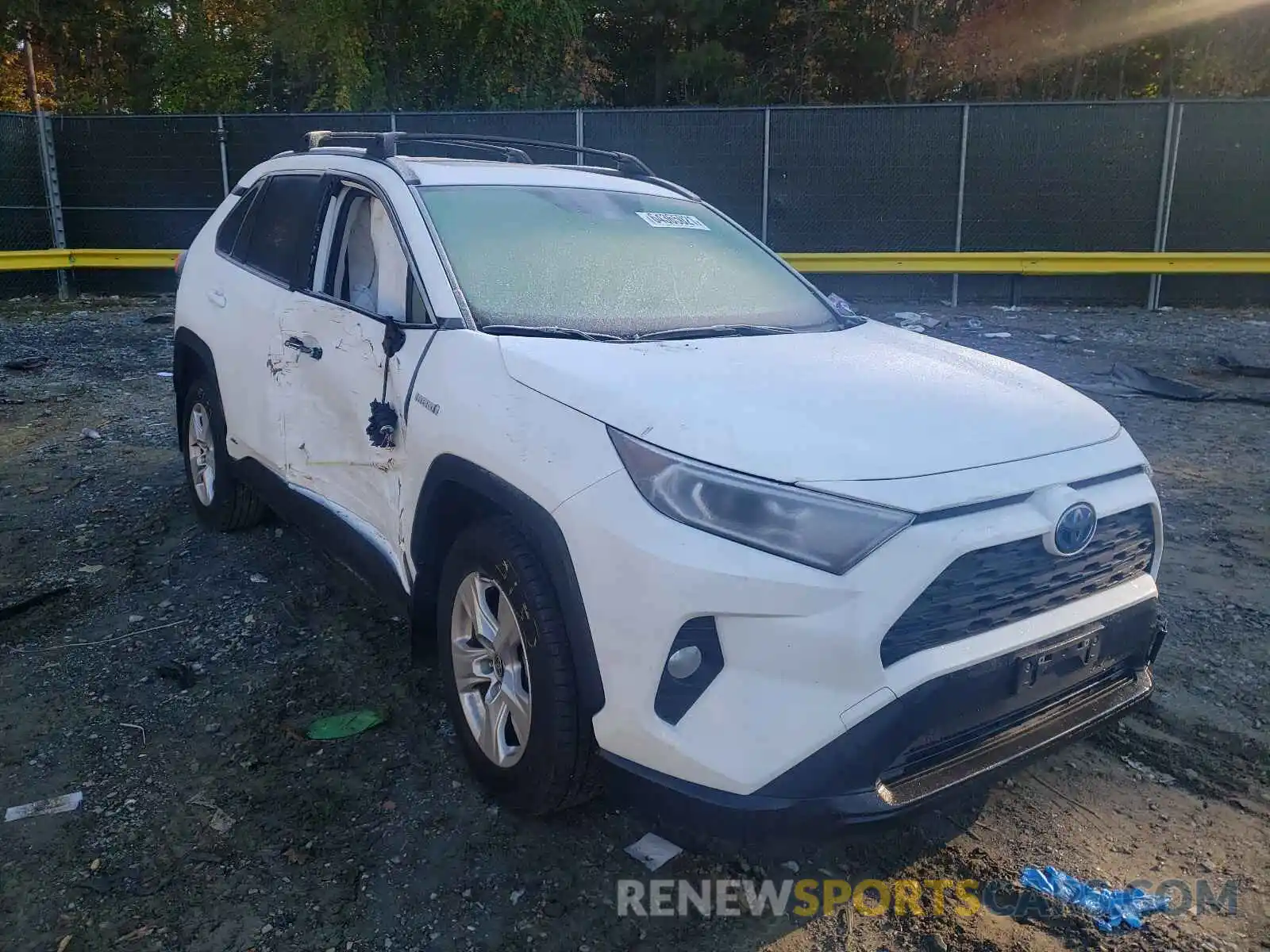 1 Photograph of a damaged car JTMR6RFVXLD006348 TOYOTA RAV4 2020