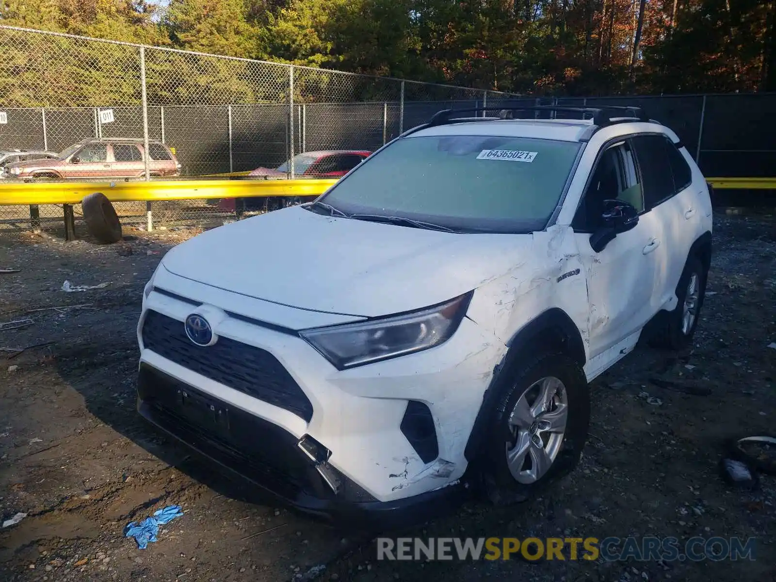 2 Photograph of a damaged car JTMR6RFVXLD006348 TOYOTA RAV4 2020