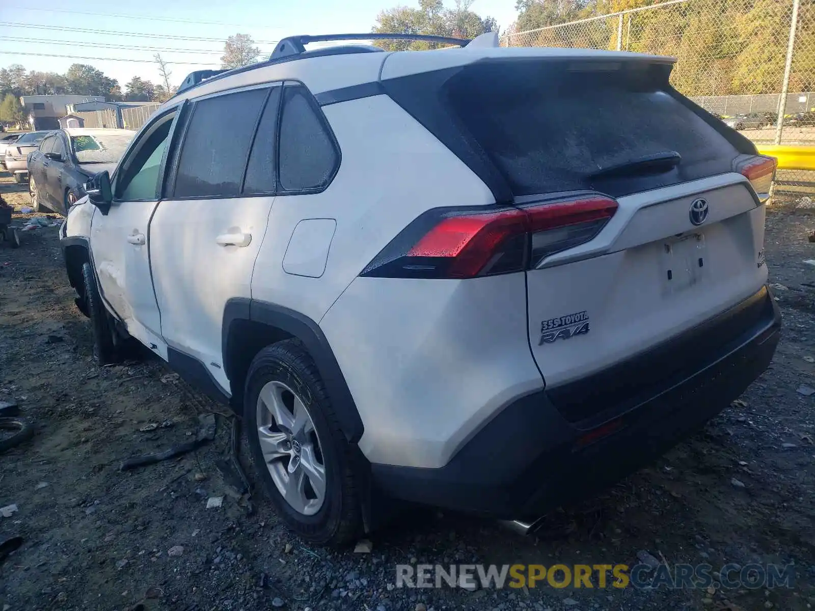 3 Photograph of a damaged car JTMR6RFVXLD006348 TOYOTA RAV4 2020