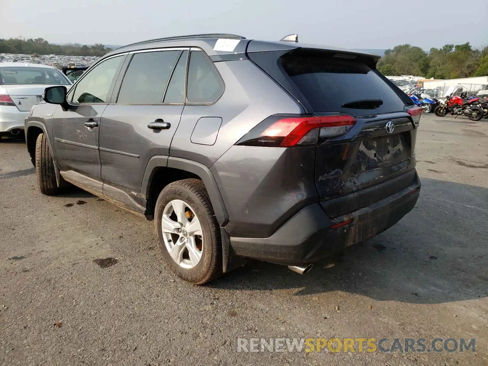 3 Photograph of a damaged car JTMRWRFV0LD062704 TOYOTA RAV4 2020