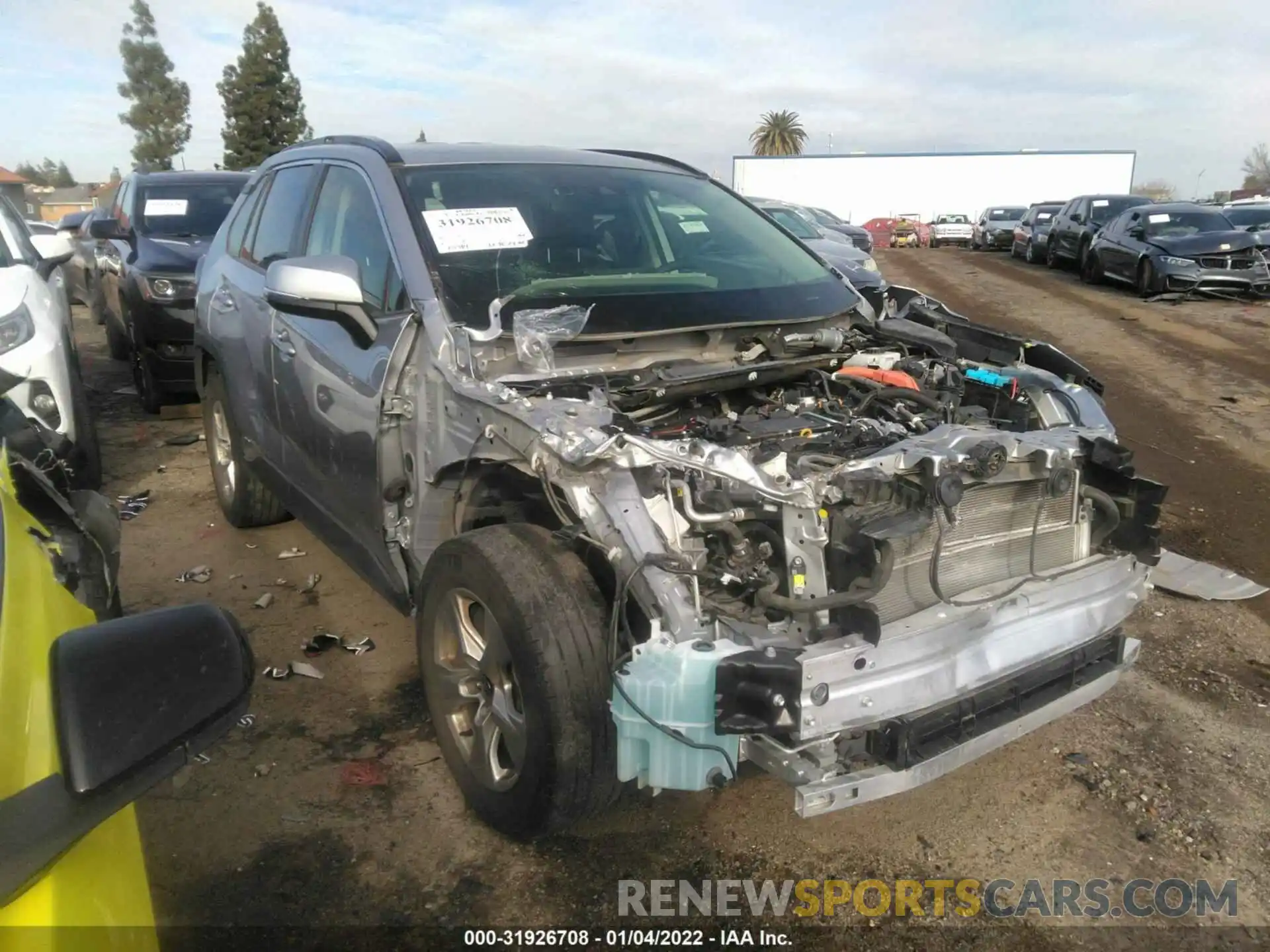 1 Photograph of a damaged car JTMRWRFV0LD063450 TOYOTA RAV4 2020