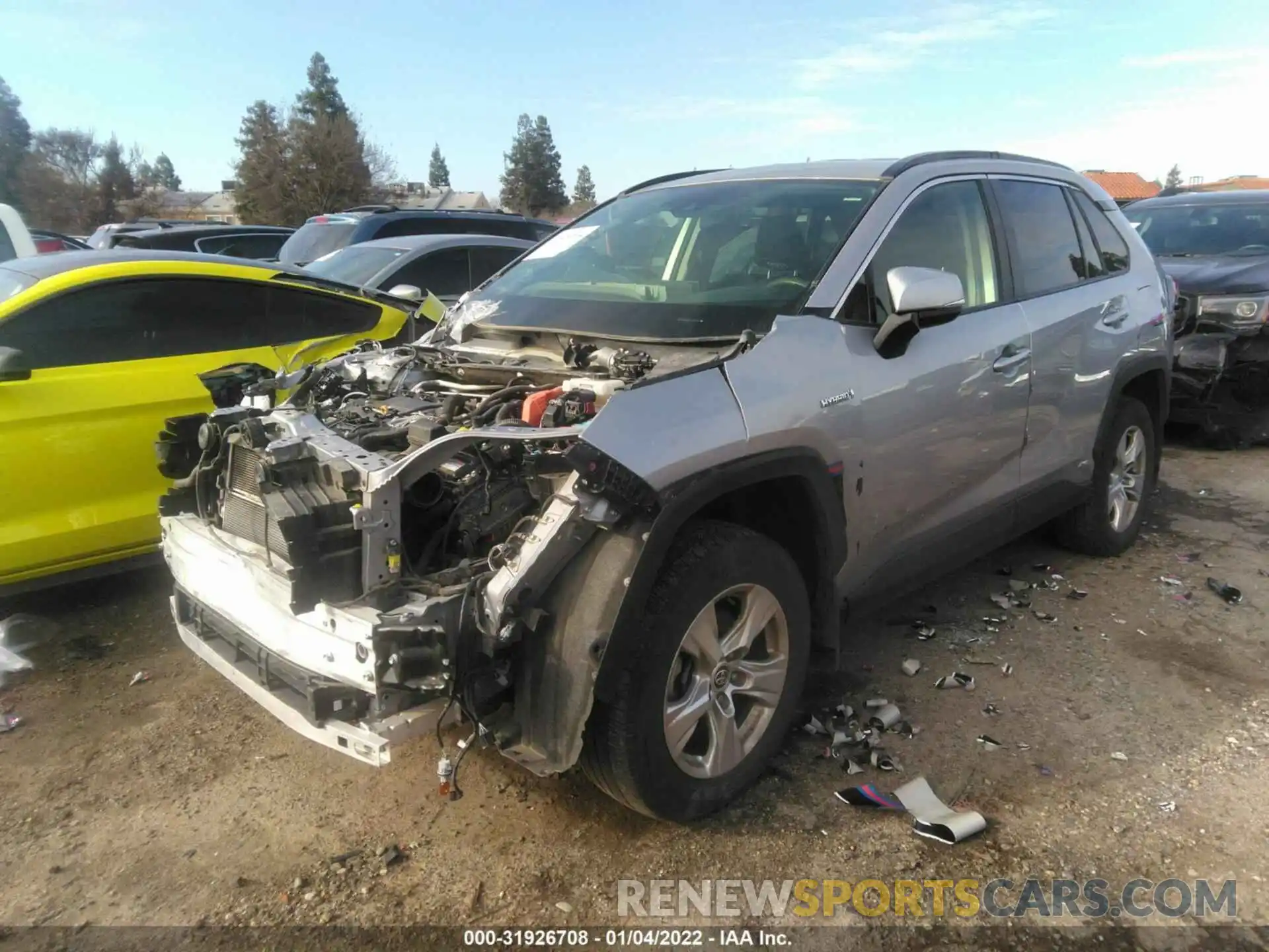 2 Photograph of a damaged car JTMRWRFV0LD063450 TOYOTA RAV4 2020