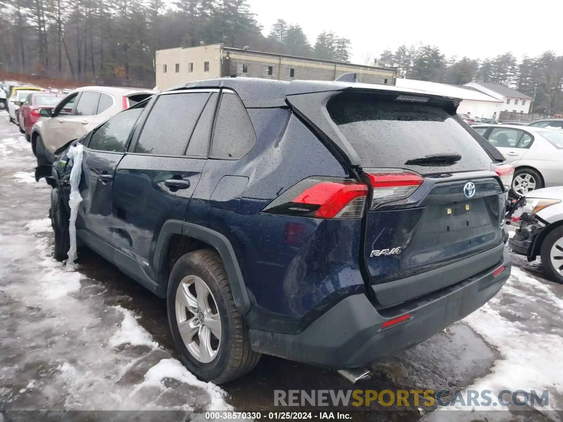 3 Photograph of a damaged car JTMRWRFV0LD067689 TOYOTA RAV4 2020