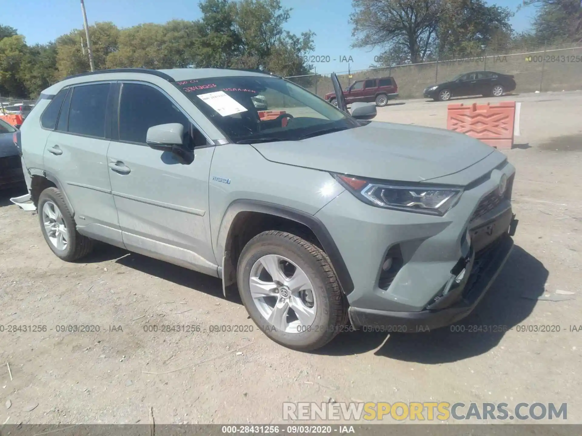 1 Photograph of a damaged car JTMRWRFV0LD547814 TOYOTA RAV4 2020