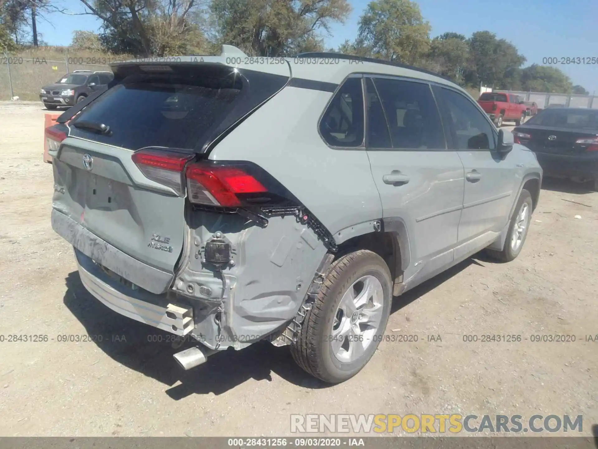 4 Photograph of a damaged car JTMRWRFV0LD547814 TOYOTA RAV4 2020