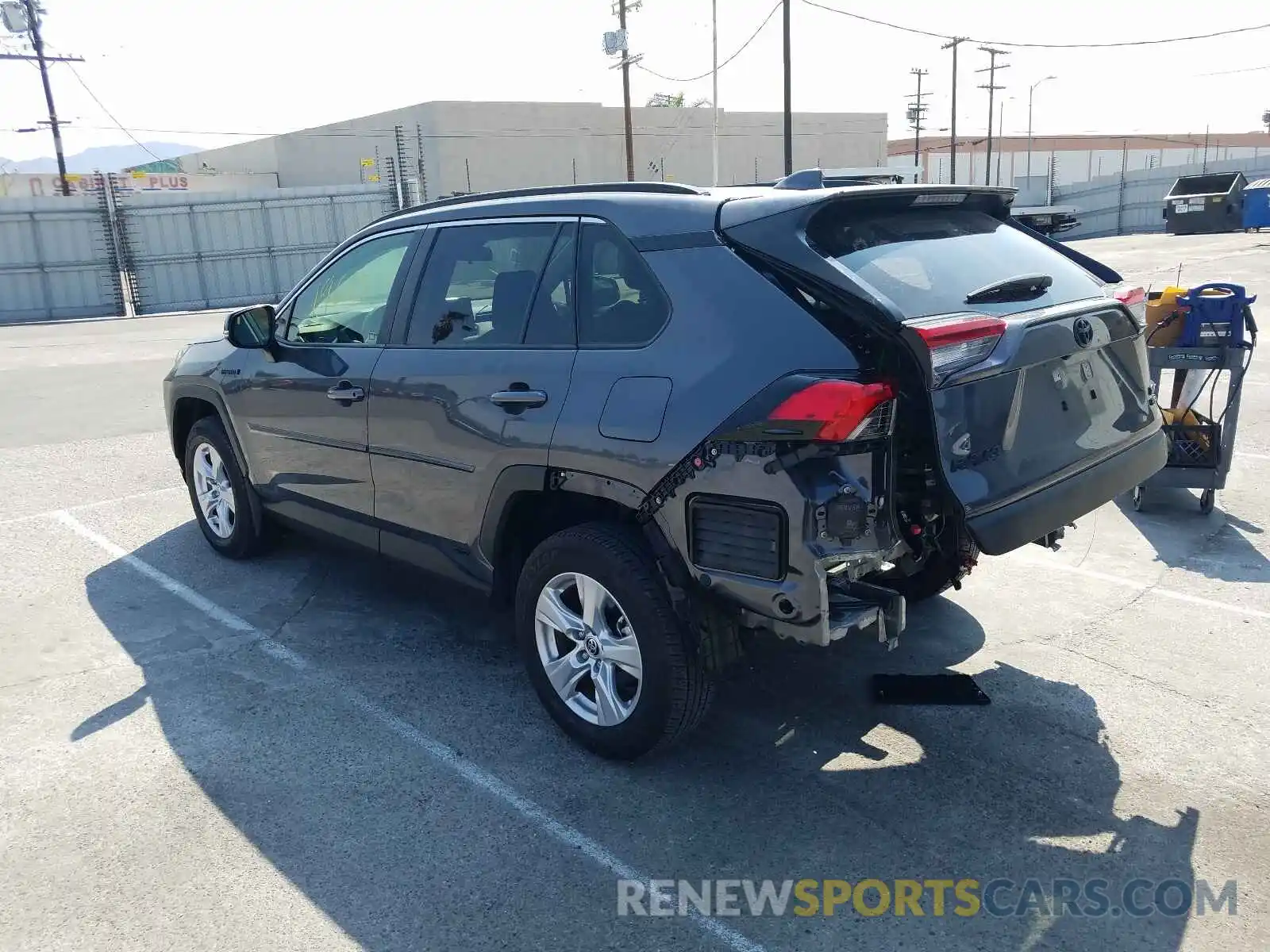 3 Photograph of a damaged car JTMRWRFV0LD548977 TOYOTA RAV4 2020