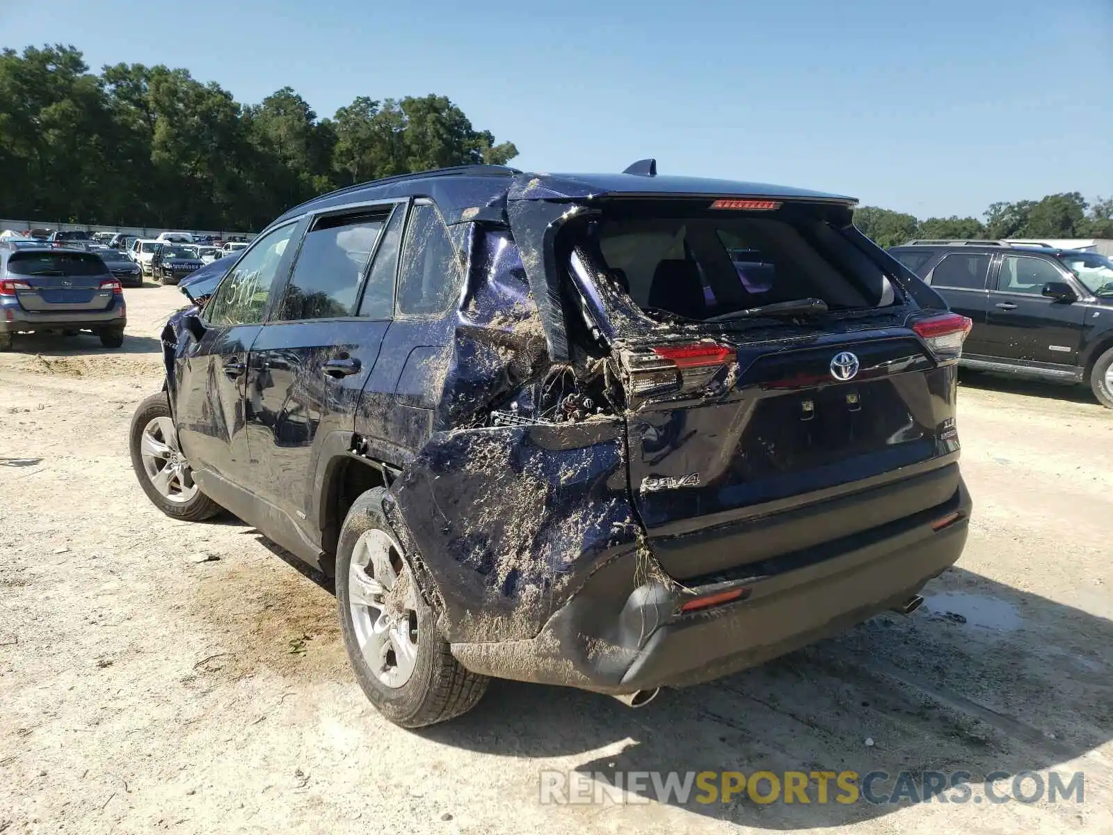 3 Photograph of a damaged car JTMRWRFV0LJ047721 TOYOTA RAV4 2020