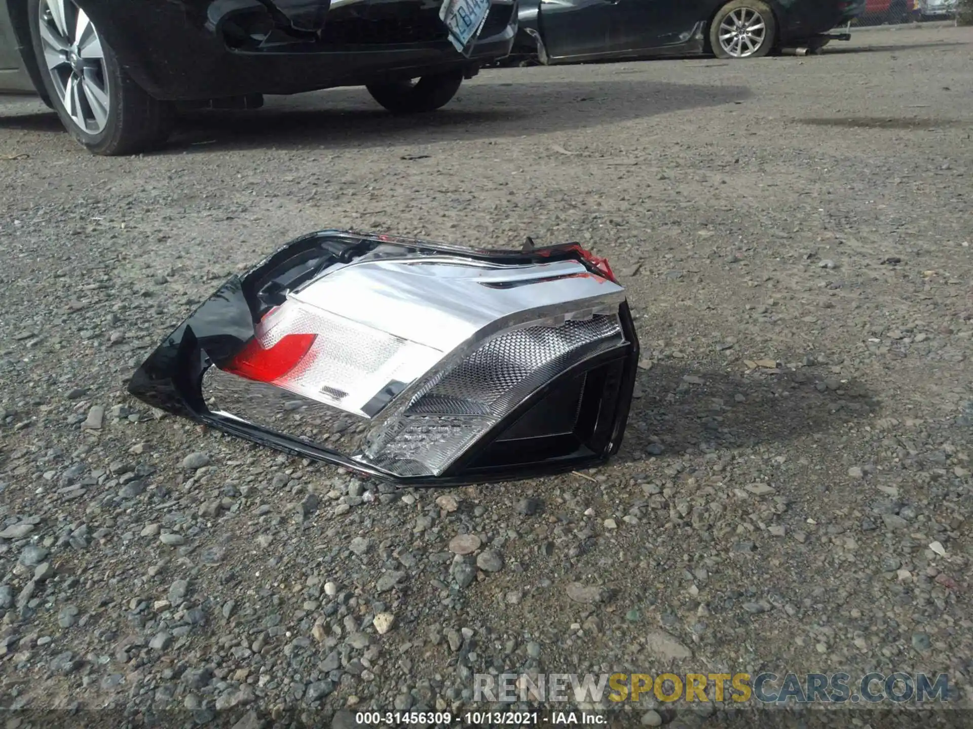 12 Фотография поврежденного автомобиля JTMRWRFV0LJ049341 TOYOTA RAV4 2020