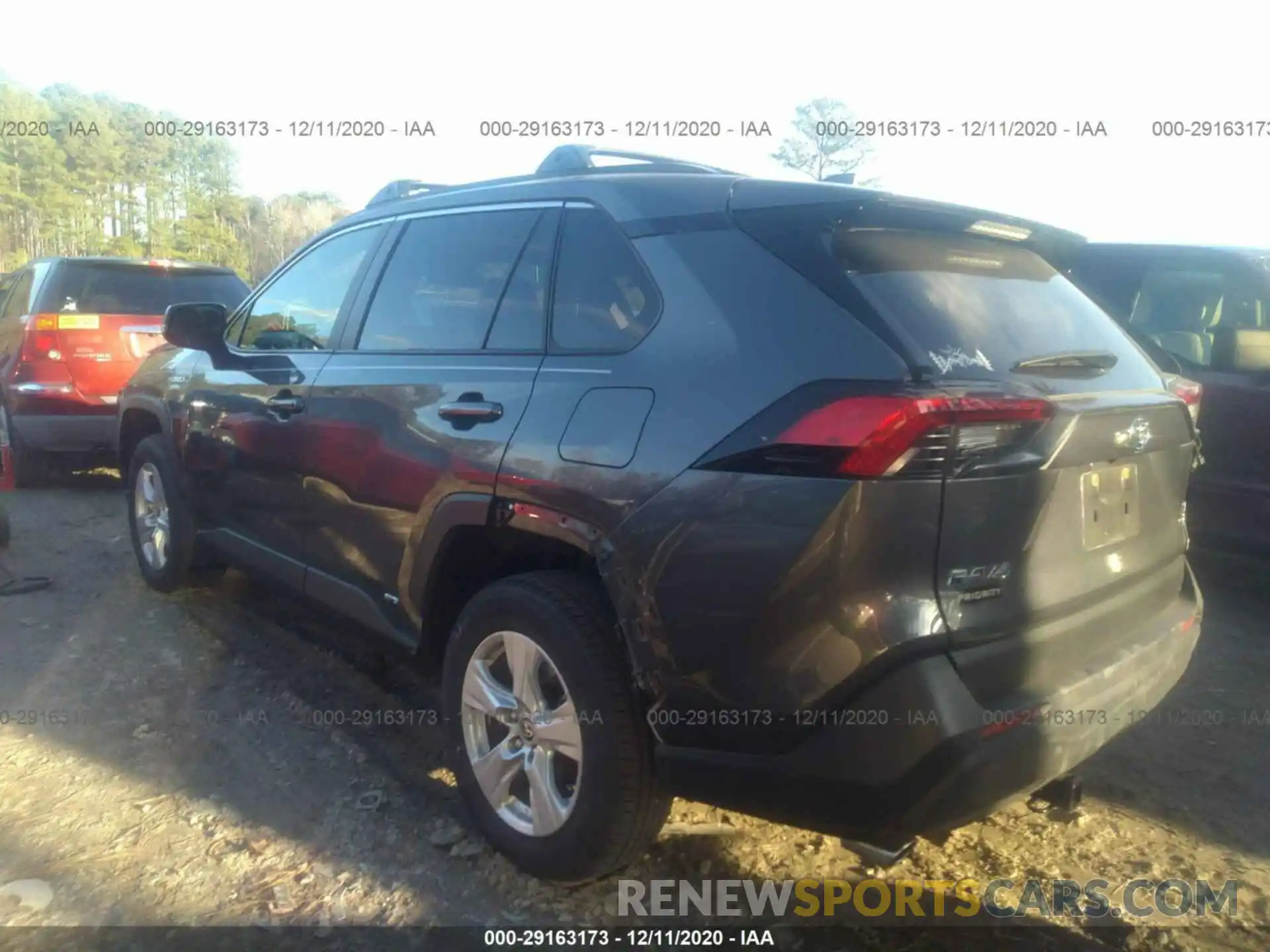 3 Фотография поврежденного автомобиля JTMRWRFV1LD053820 TOYOTA RAV4 2020