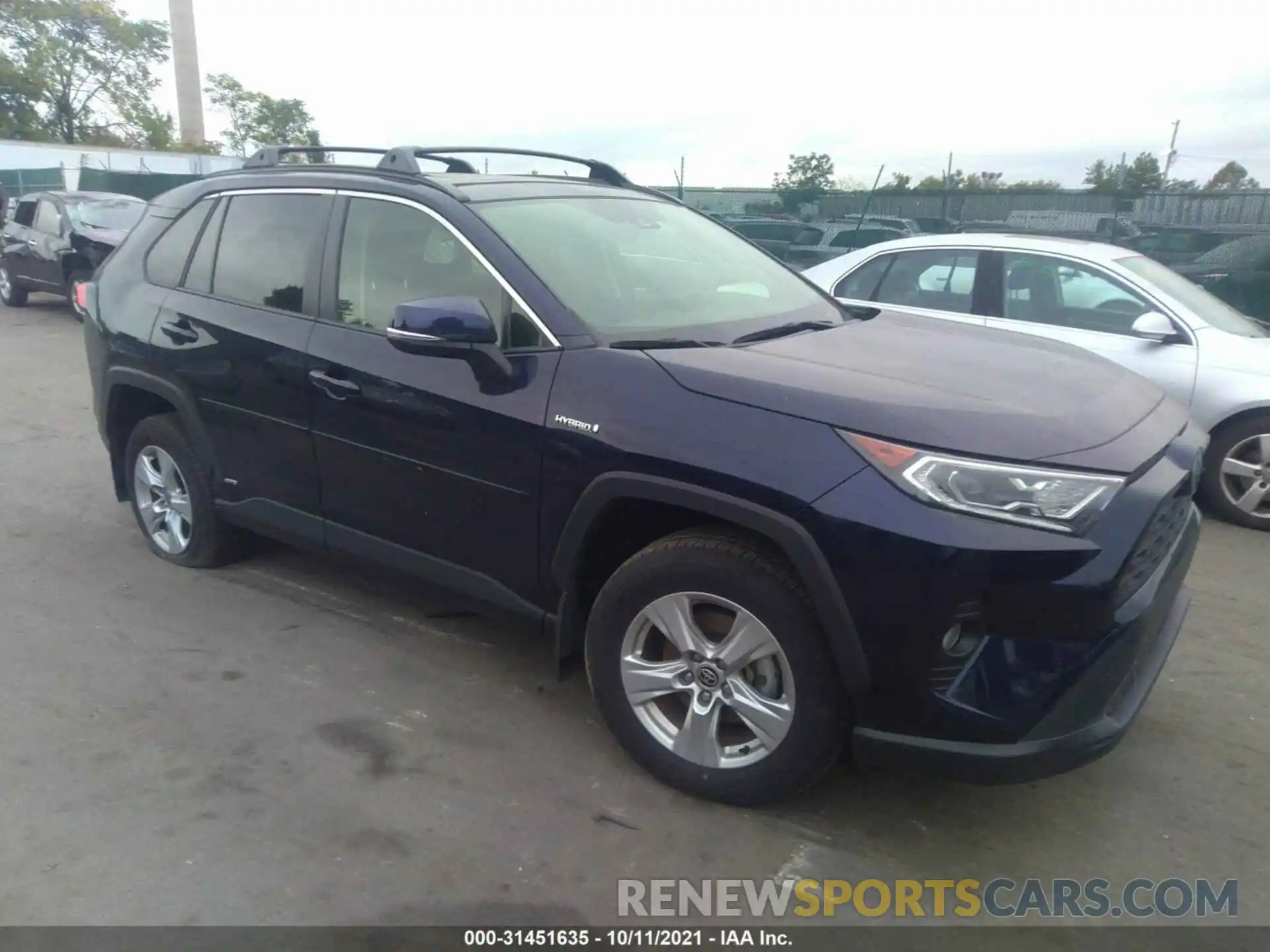 1 Photograph of a damaged car JTMRWRFV1LD055230 TOYOTA RAV4 2020