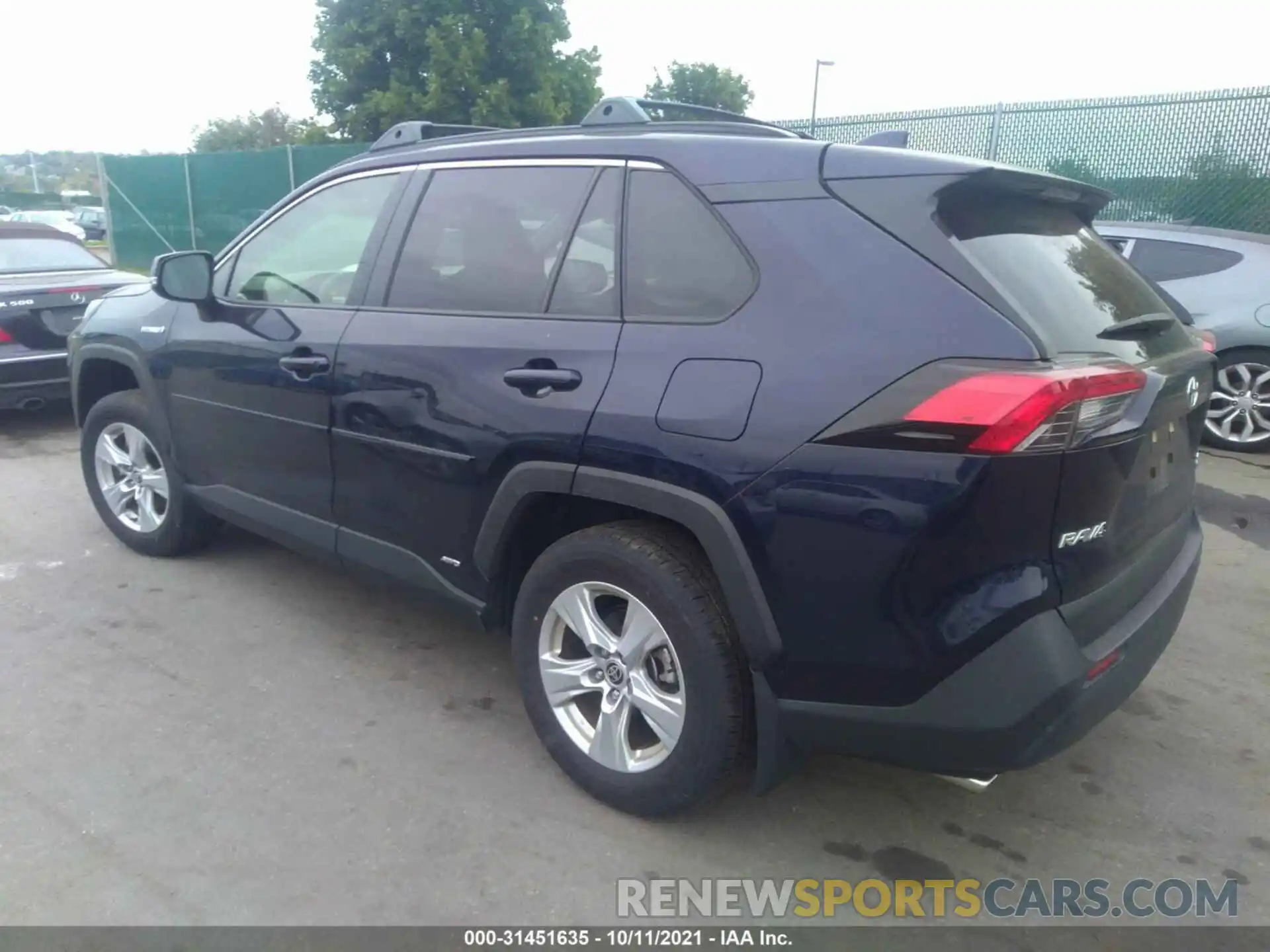 3 Photograph of a damaged car JTMRWRFV1LD055230 TOYOTA RAV4 2020