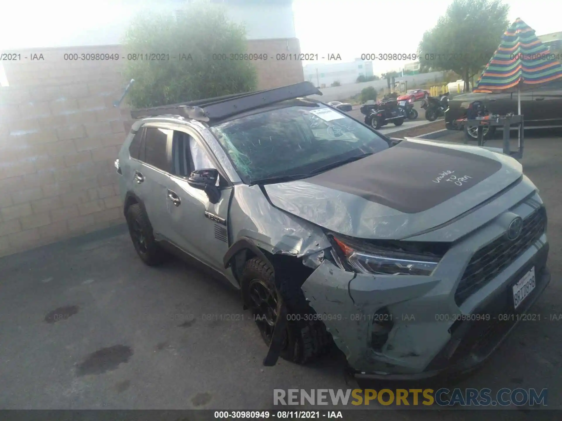 1 Photograph of a damaged car JTMRWRFV2LD065295 TOYOTA RAV4 2020