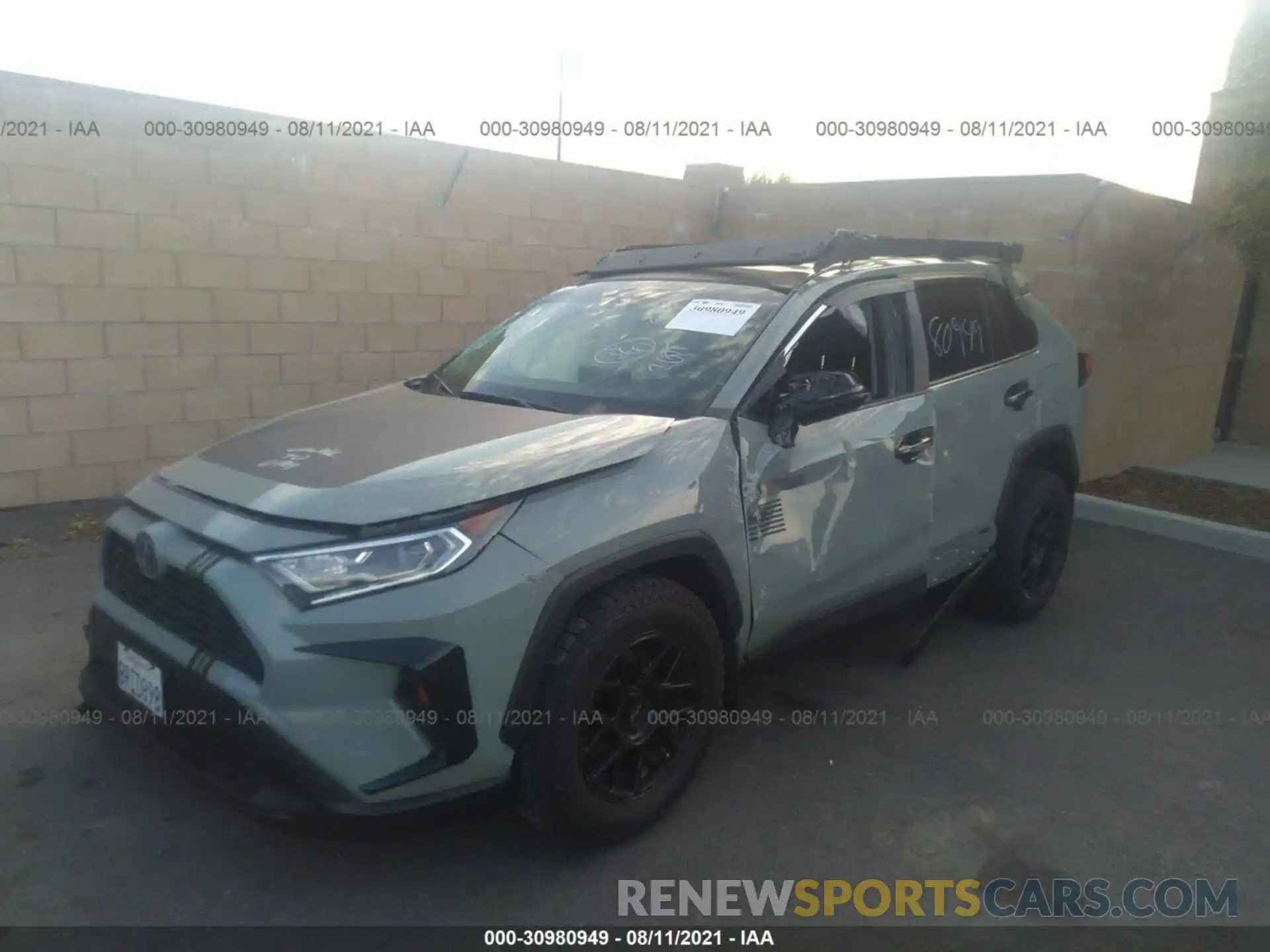 2 Фотография поврежденного автомобиля JTMRWRFV2LD065295 TOYOTA RAV4 2020