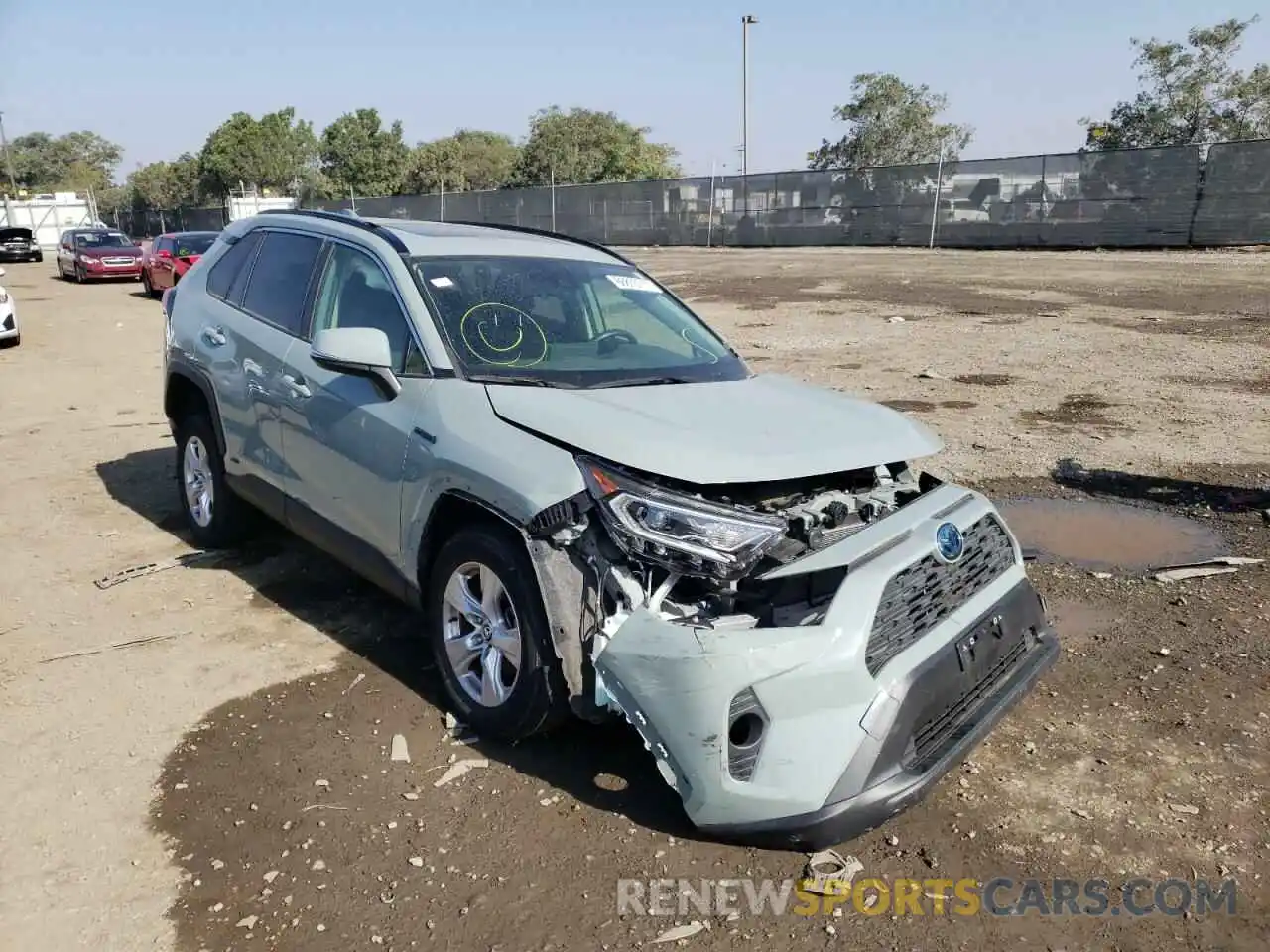 1 Photograph of a damaged car JTMRWRFV2LD069170 TOYOTA RAV4 2020