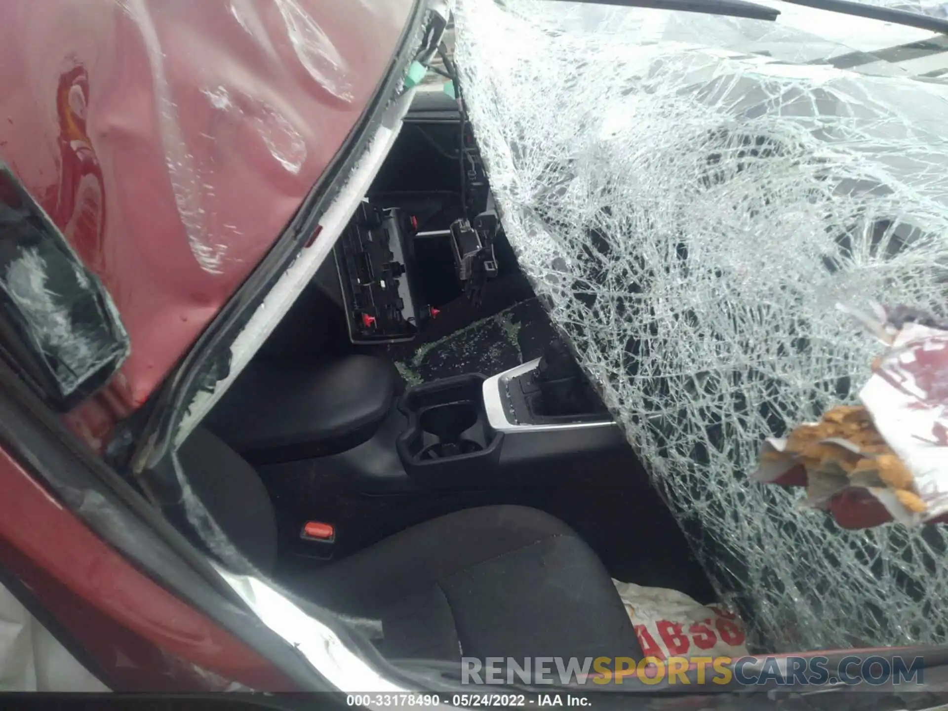 5 Photograph of a damaged car JTMRWRFV2LD070173 TOYOTA RAV4 2020