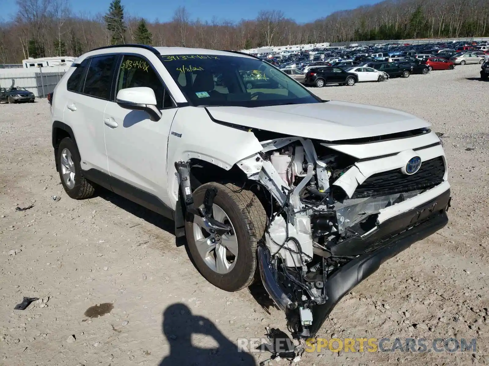 1 Photograph of a damaged car JTMRWRFV2LD071307 TOYOTA RAV4 2020