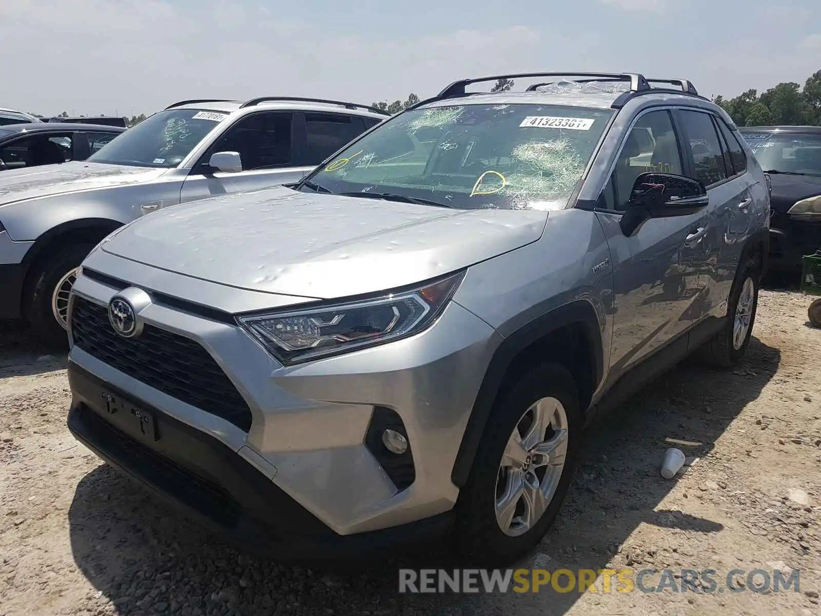 2 Photograph of a damaged car JTMRWRFV2LJ045663 TOYOTA RAV4 2020