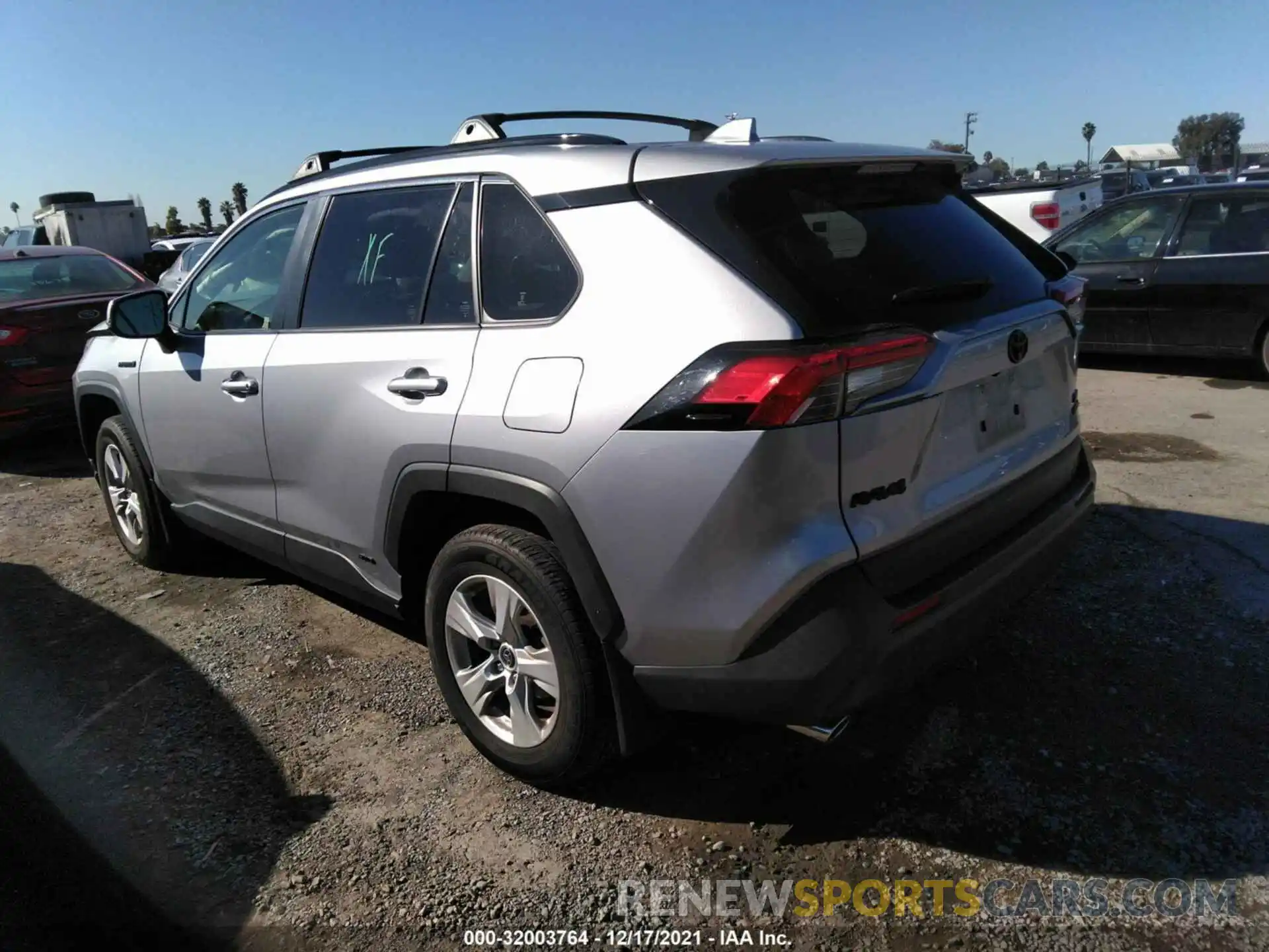 3 Photograph of a damaged car JTMRWRFV3LD044813 TOYOTA RAV4 2020