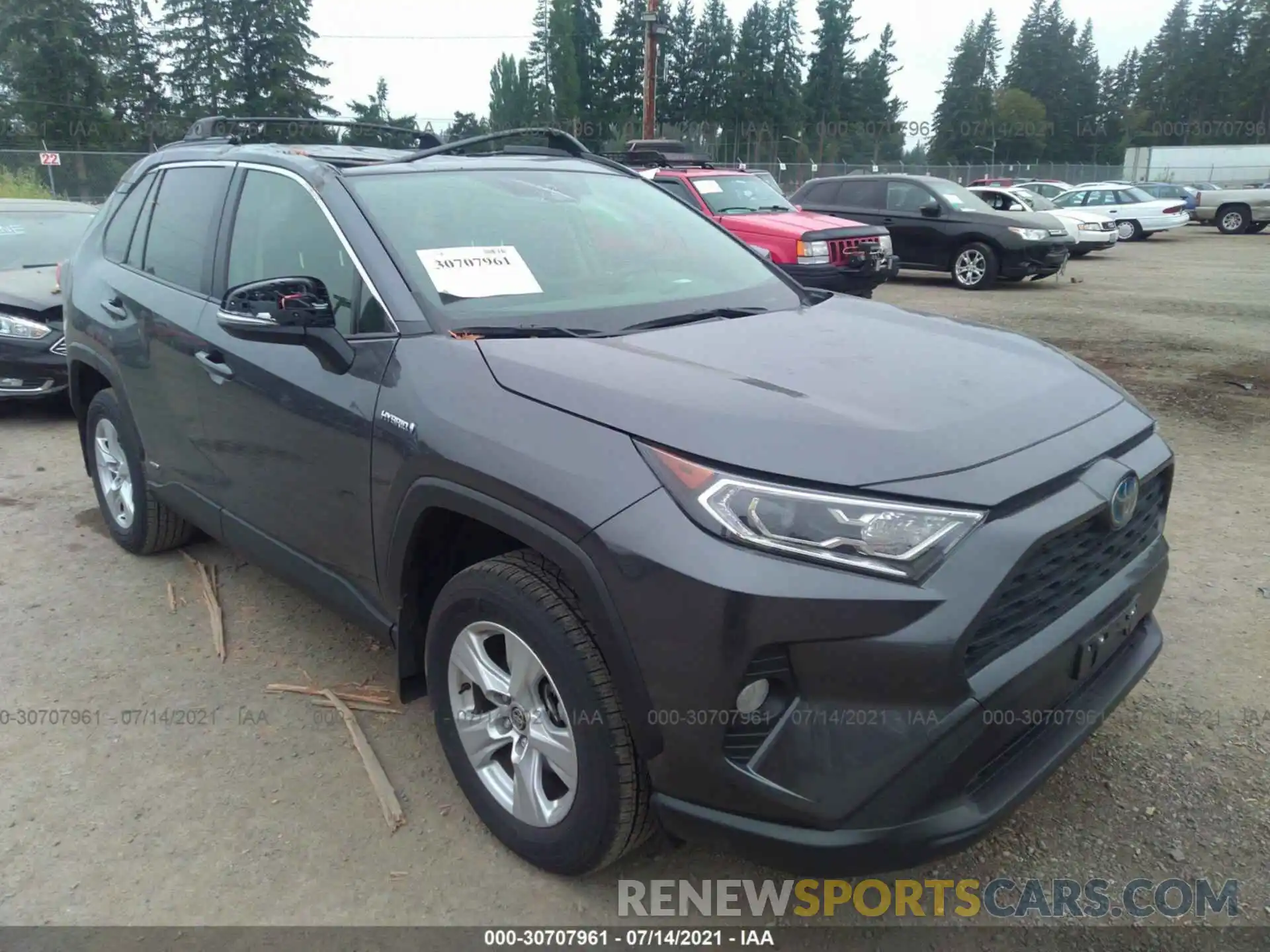 1 Photograph of a damaged car JTMRWRFV3LD047260 TOYOTA RAV4 2020