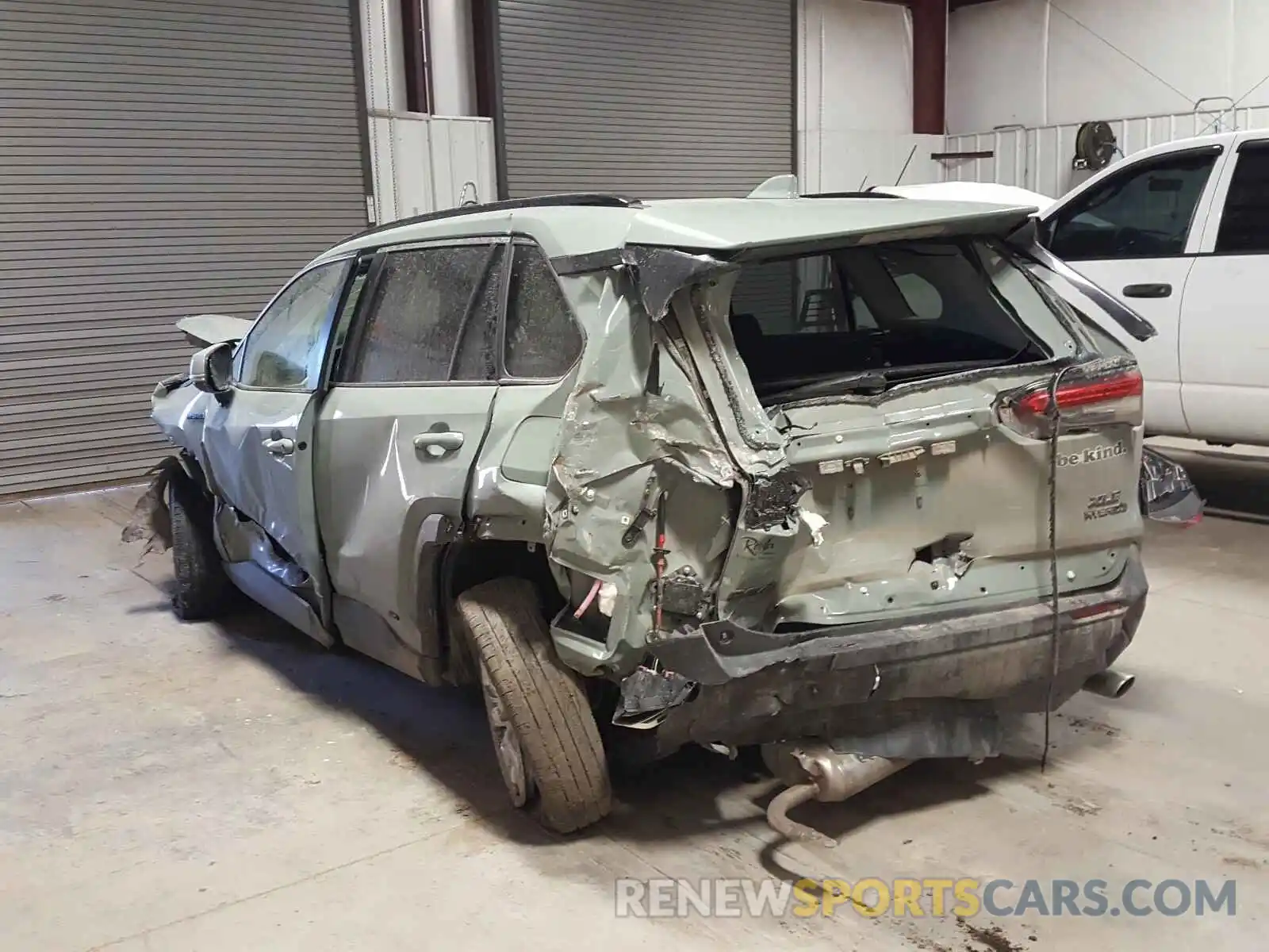 3 Photograph of a damaged car JTMRWRFV3LD061126 TOYOTA RAV4 2020