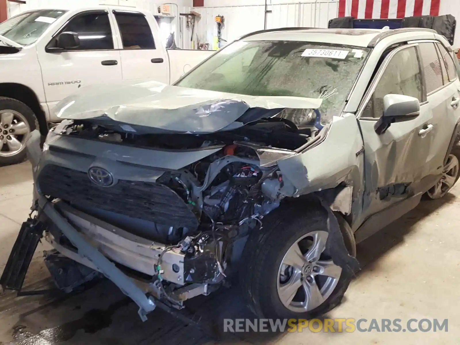 9 Photograph of a damaged car JTMRWRFV3LD061126 TOYOTA RAV4 2020