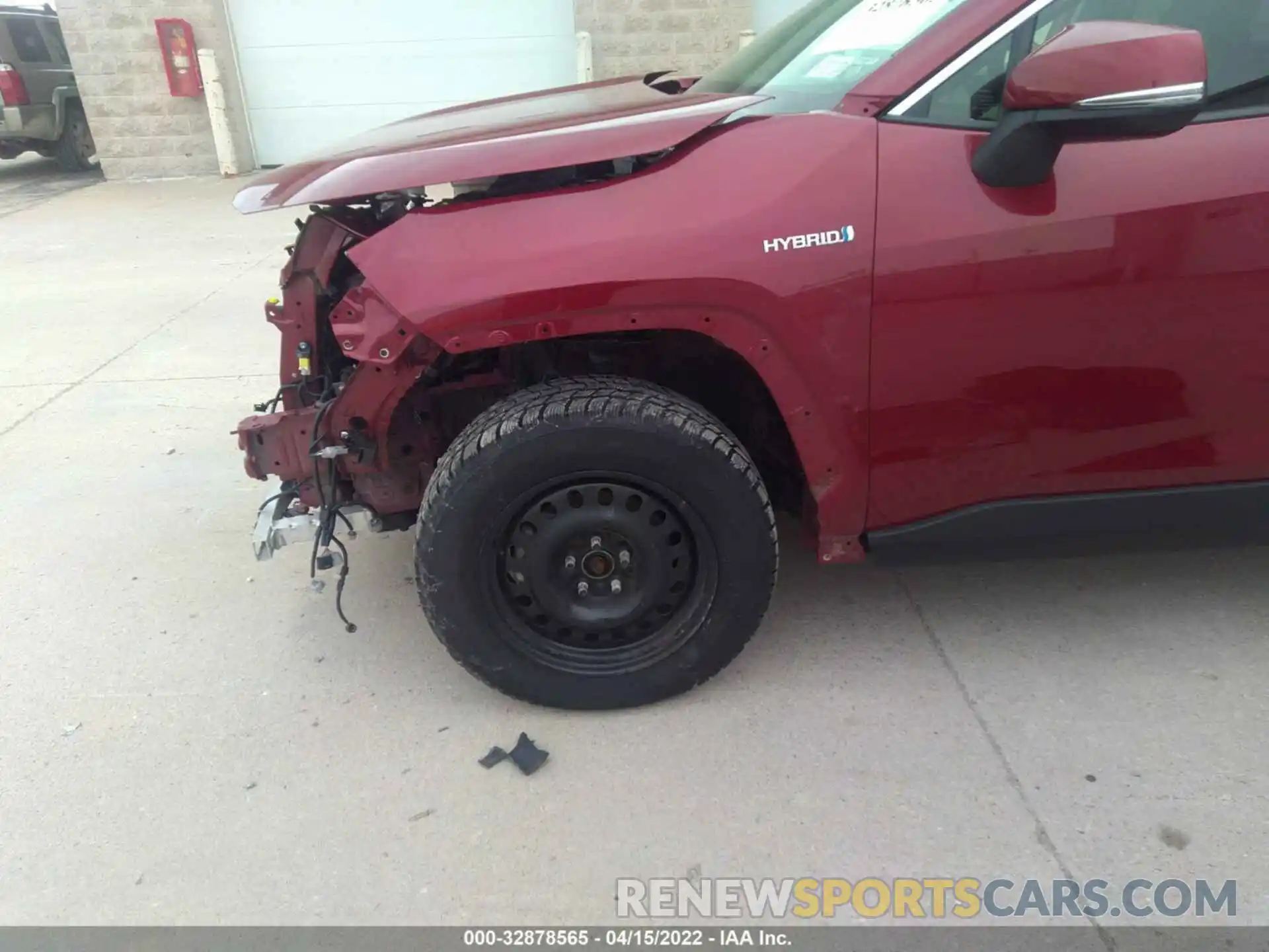 6 Photograph of a damaged car JTMRWRFV3LD069713 TOYOTA RAV4 2020