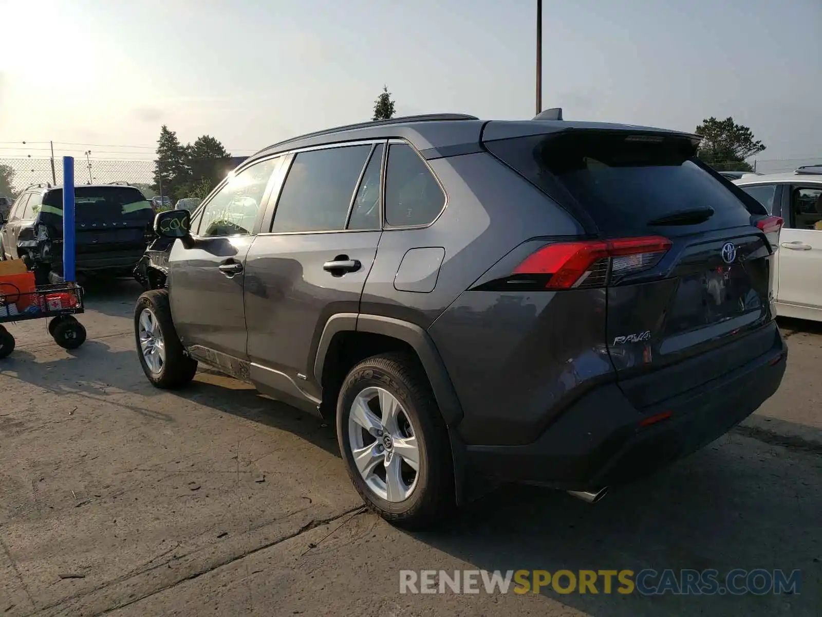 3 Photograph of a damaged car JTMRWRFV3LD069856 TOYOTA RAV4 2020