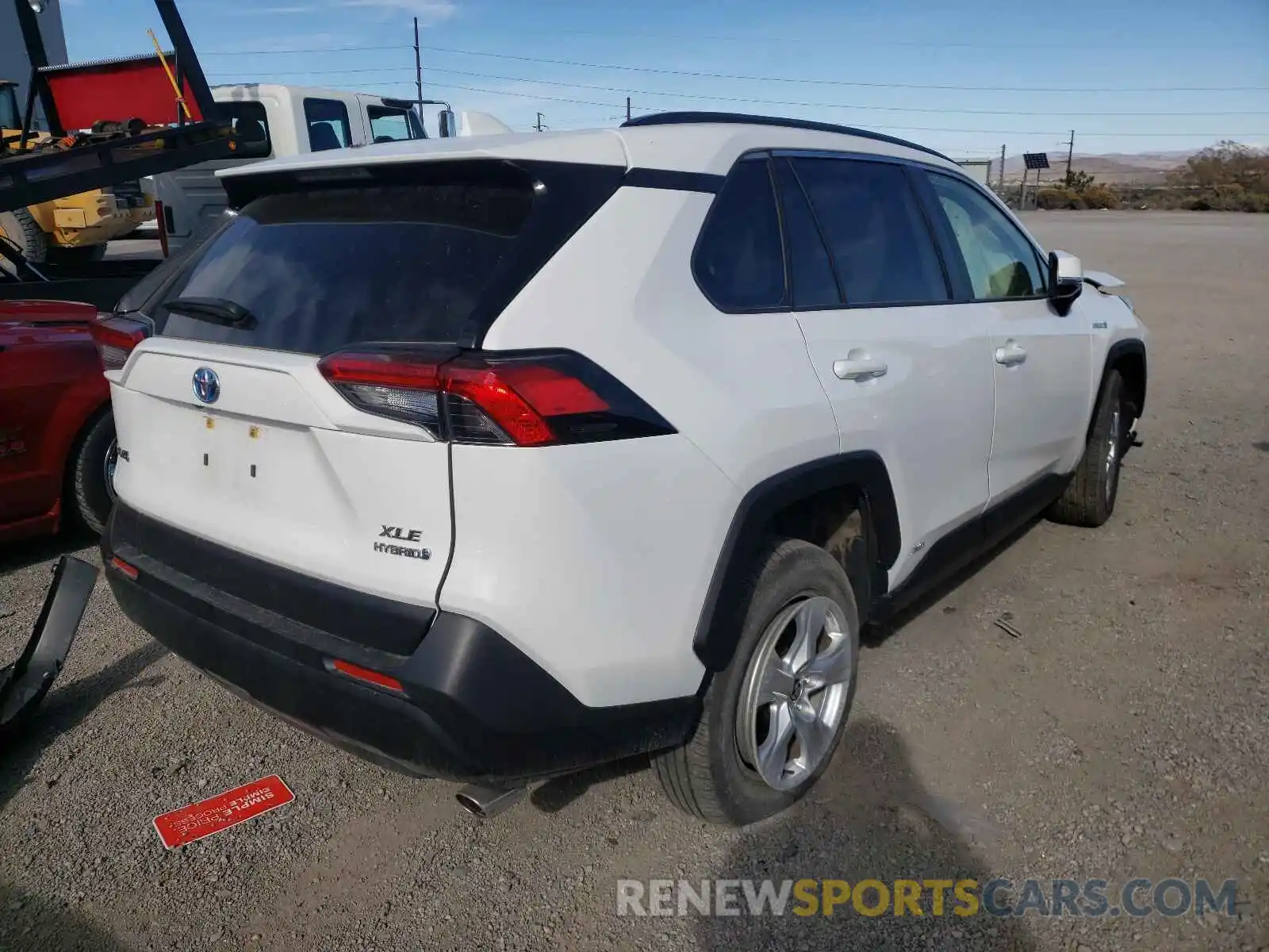 4 Photograph of a damaged car JTMRWRFV3LD070134 TOYOTA RAV4 2020