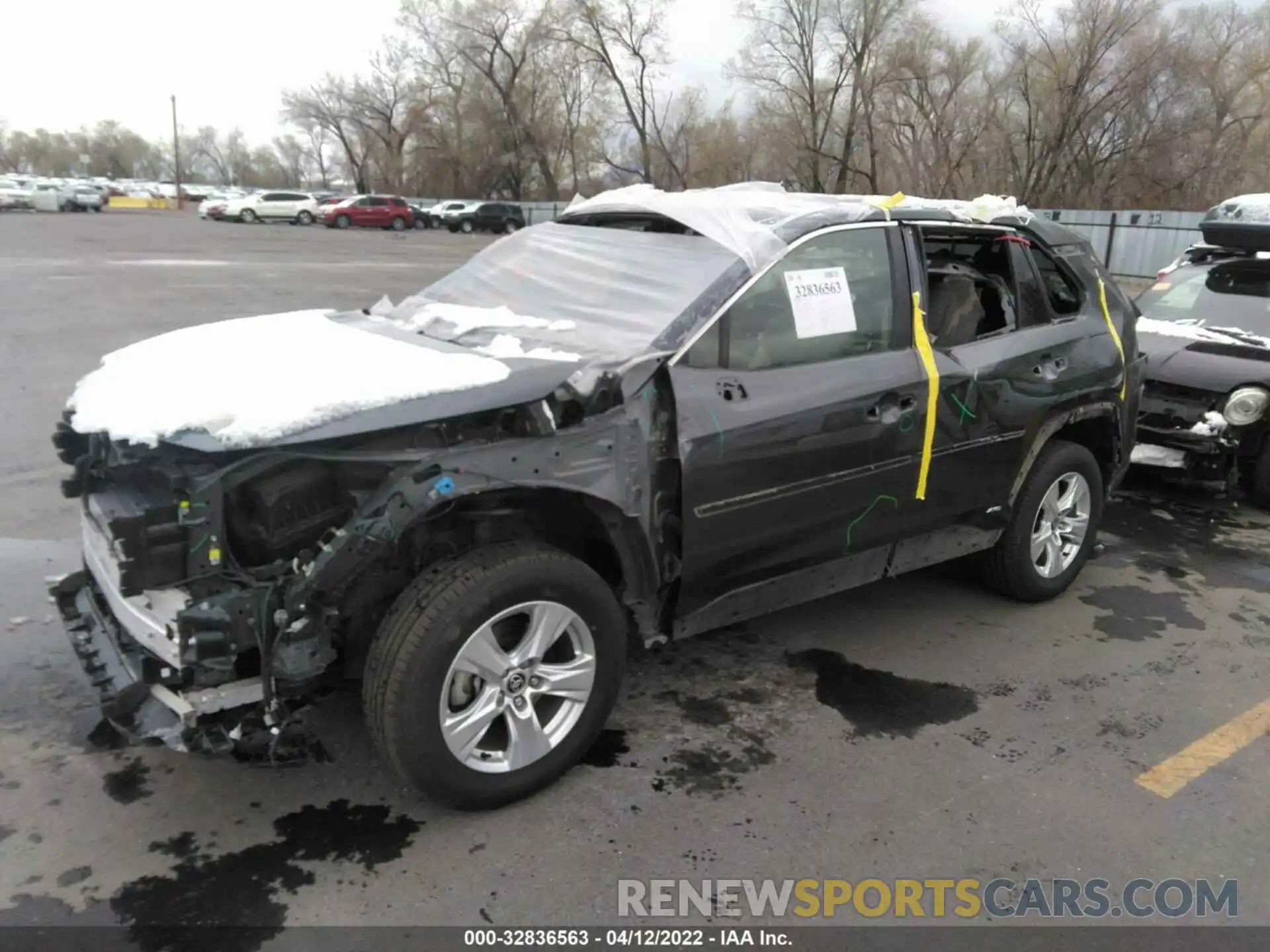 2 Photograph of a damaged car JTMRWRFV4LD053830 TOYOTA RAV4 2020