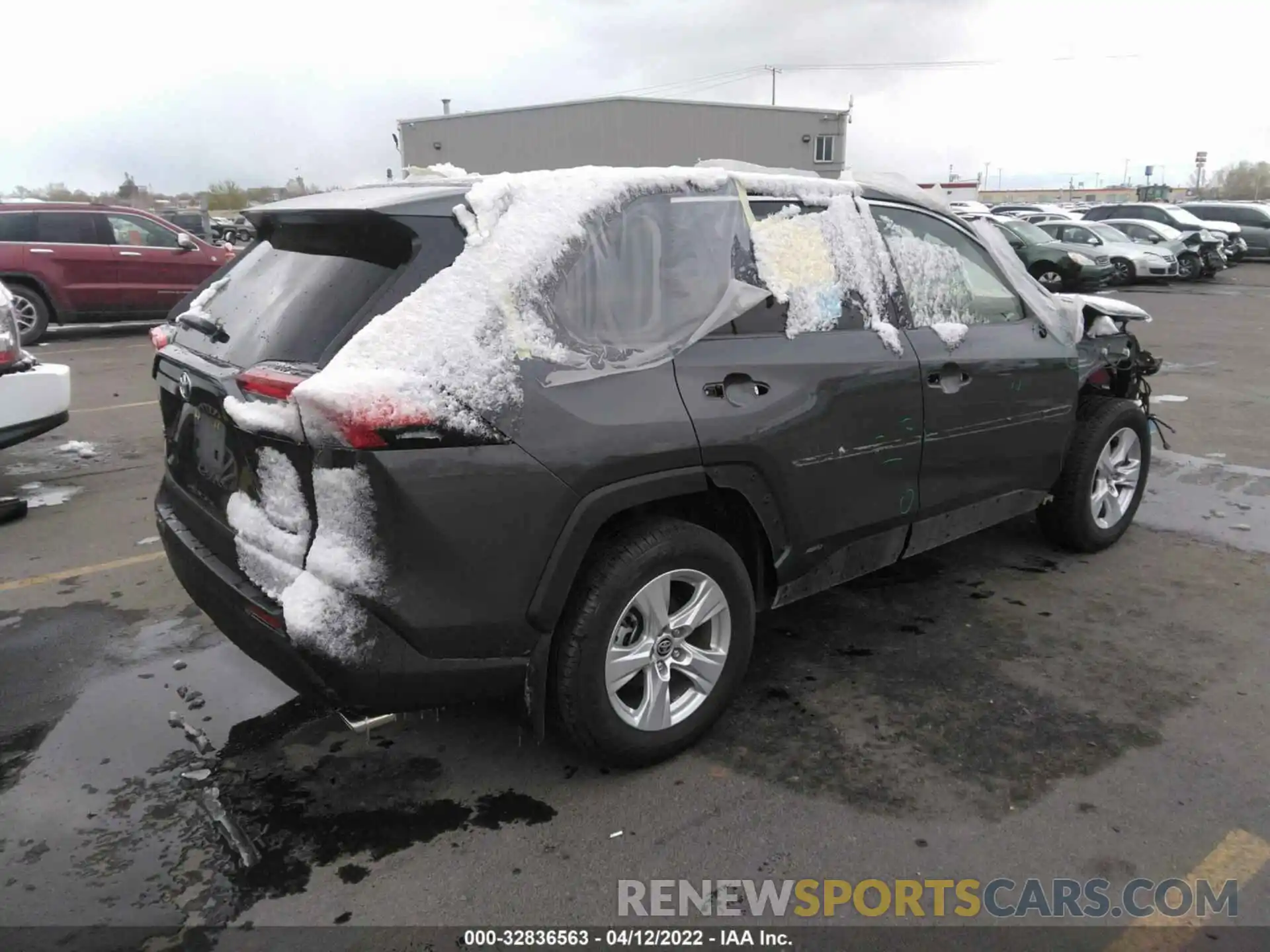 4 Photograph of a damaged car JTMRWRFV4LD053830 TOYOTA RAV4 2020