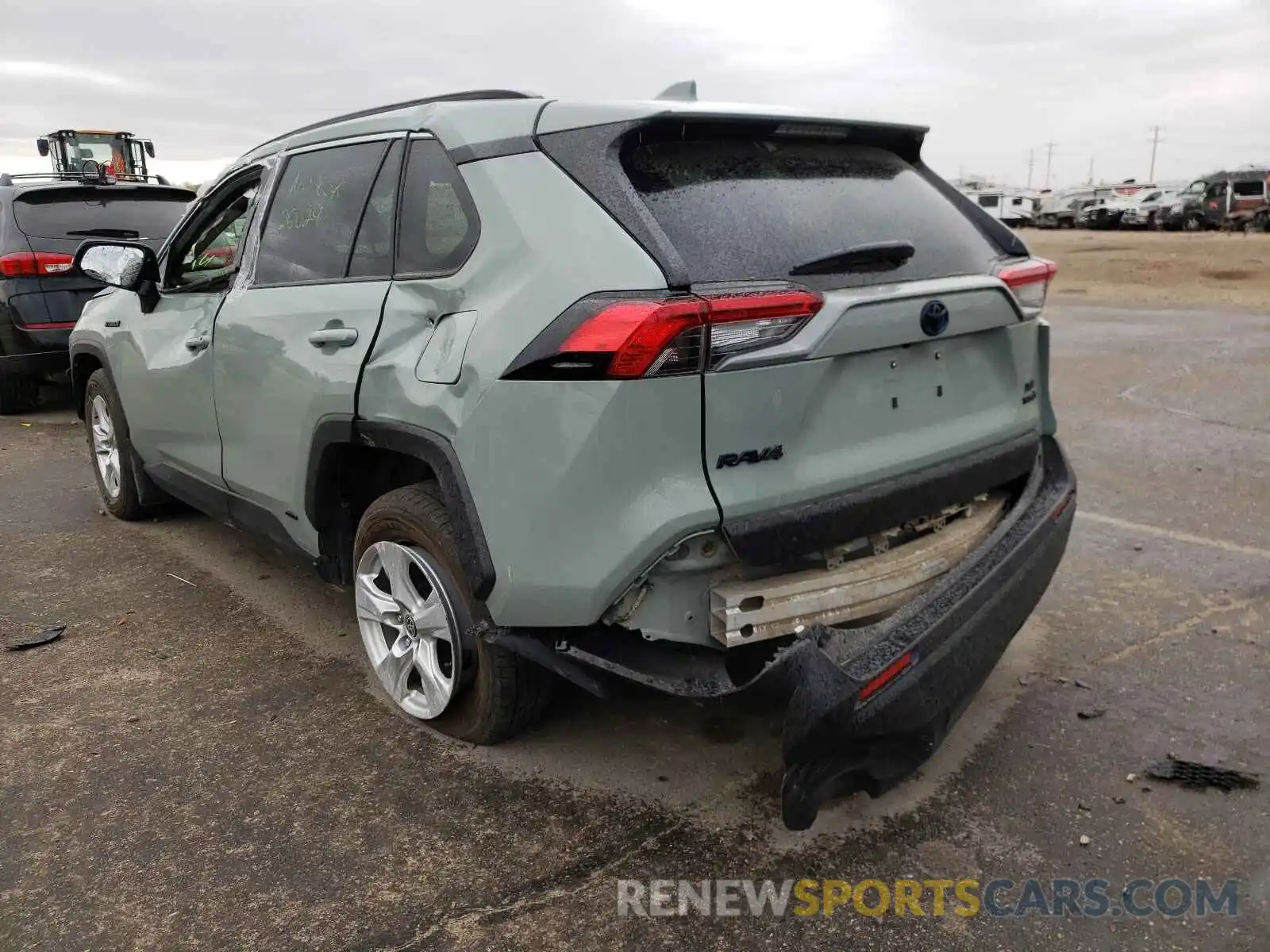 3 Photograph of a damaged car JTMRWRFV4LD535374 TOYOTA RAV4 2020