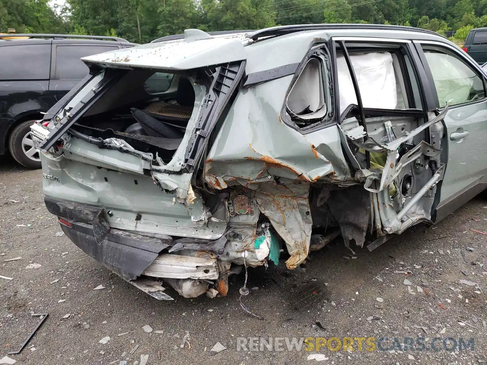 9 Photograph of a damaged car JTMRWRFV4LJ031439 TOYOTA RAV4 2020