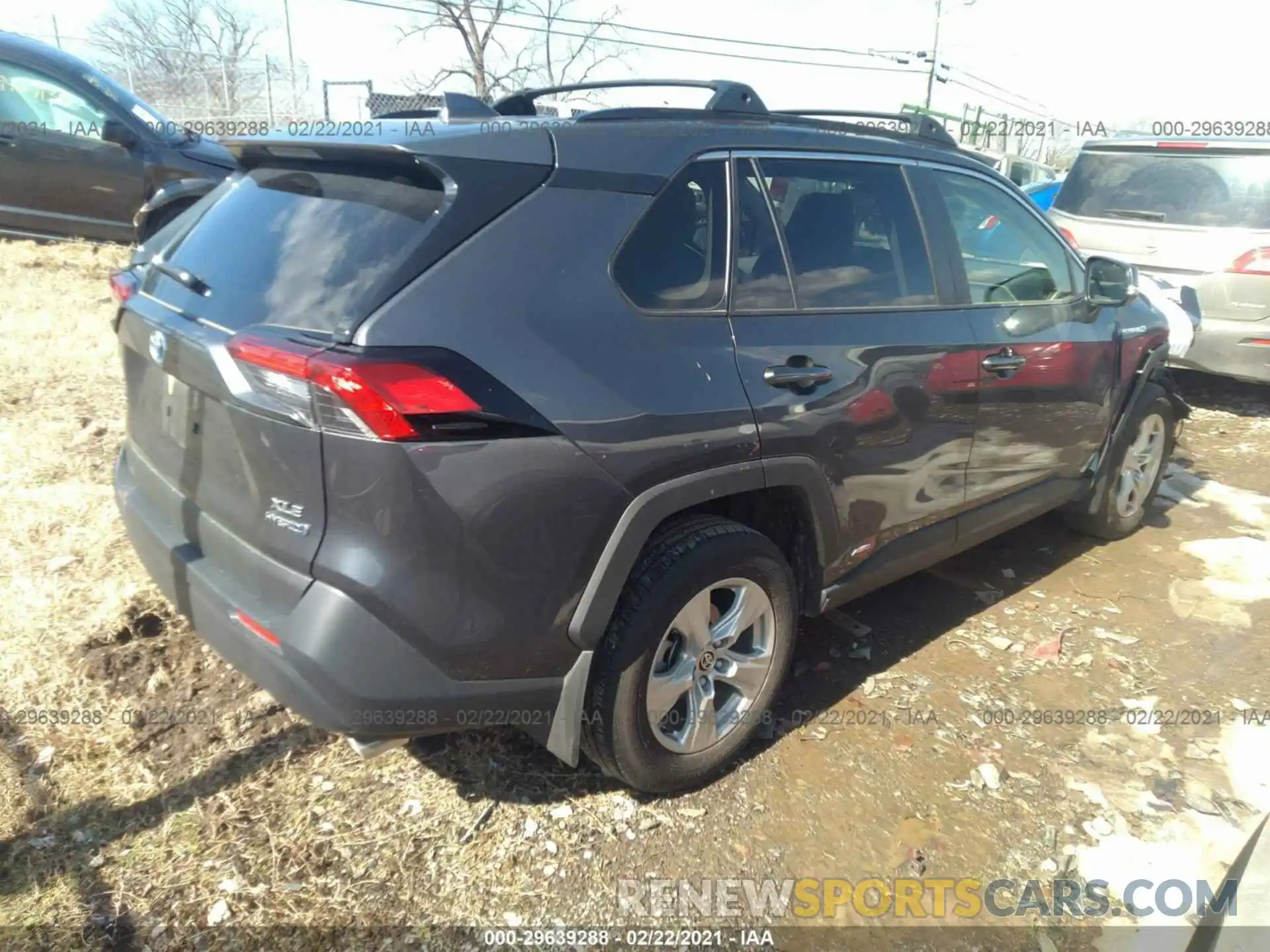 4 Photograph of a damaged car JTMRWRFV4LJ048418 TOYOTA RAV4 2020