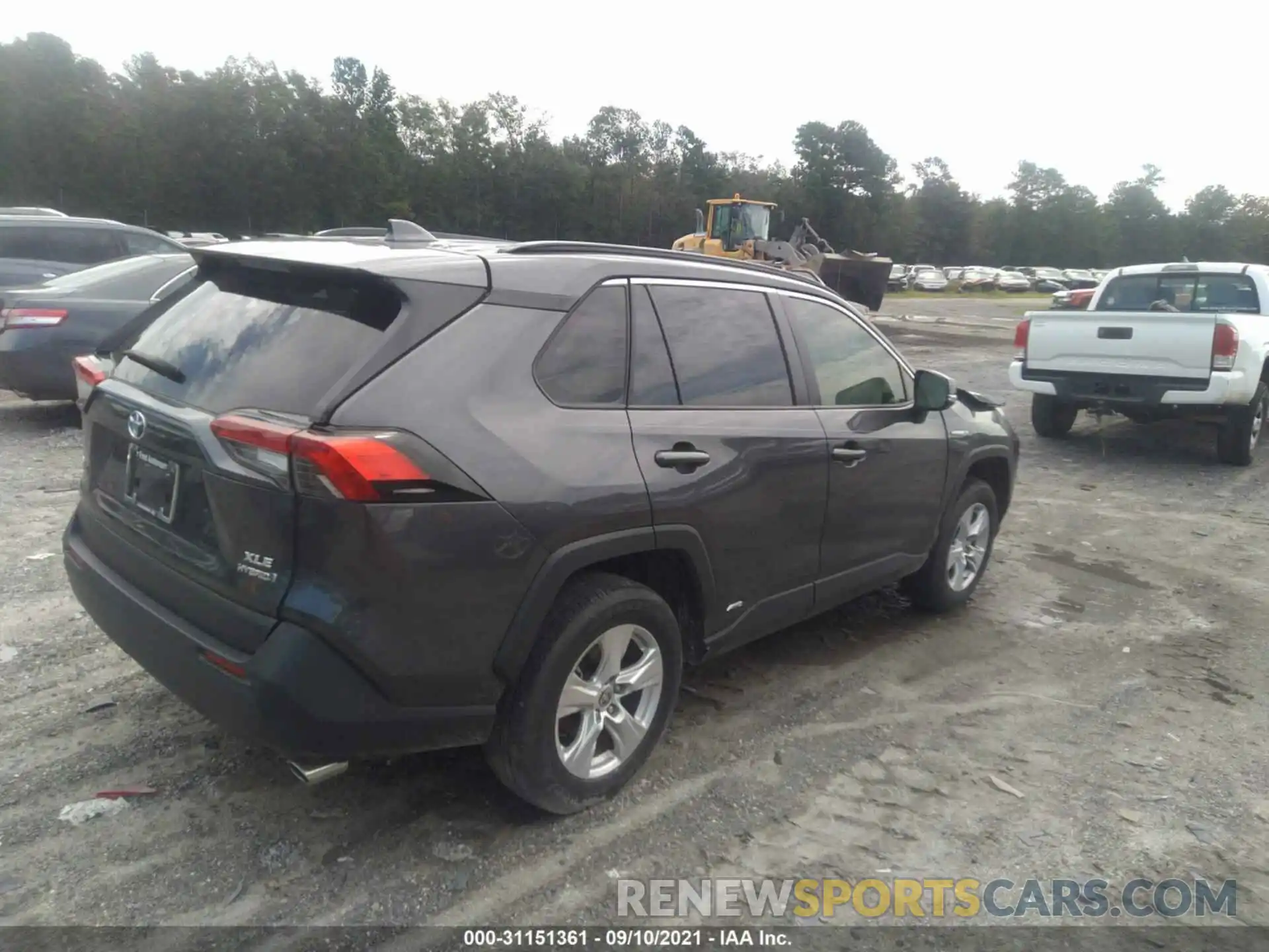 4 Photograph of a damaged car JTMRWRFV4LJ049813 TOYOTA RAV4 2020