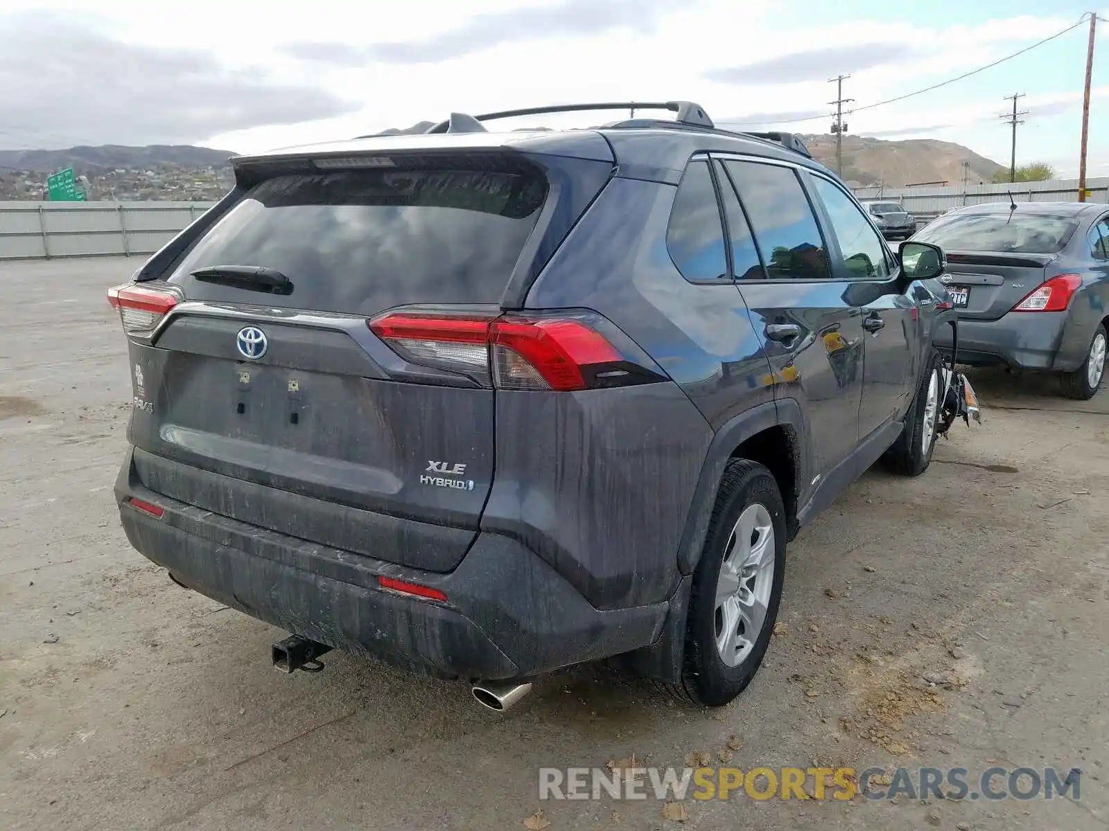 4 Photograph of a damaged car JTMRWRFV5LD049690 TOYOTA RAV4 2020