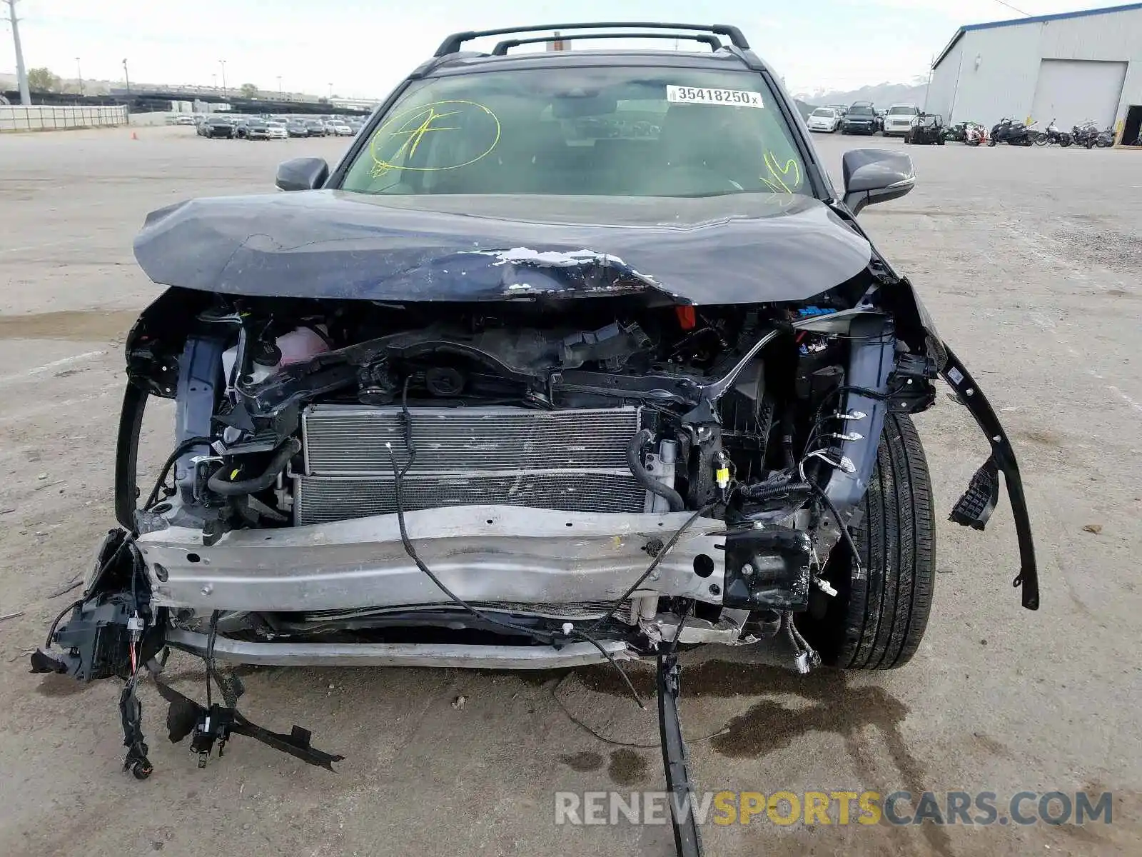 9 Photograph of a damaged car JTMRWRFV5LD049690 TOYOTA RAV4 2020