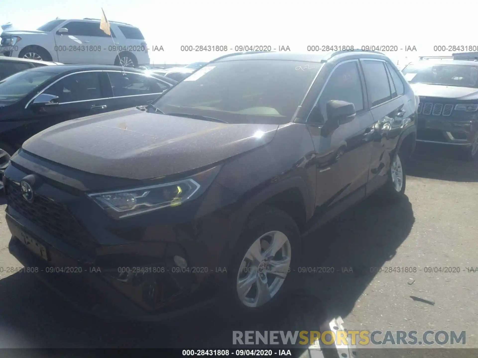 2 Фотография поврежденного автомобиля JTMRWRFV5LD055392 TOYOTA RAV4 2020