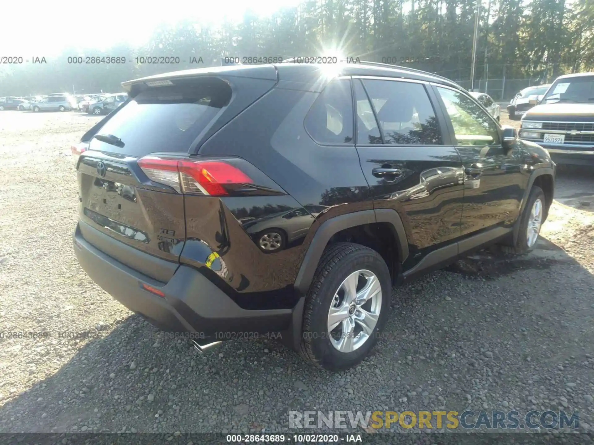 4 Photograph of a damaged car JTMRWRFV5LD055912 TOYOTA RAV4 2020