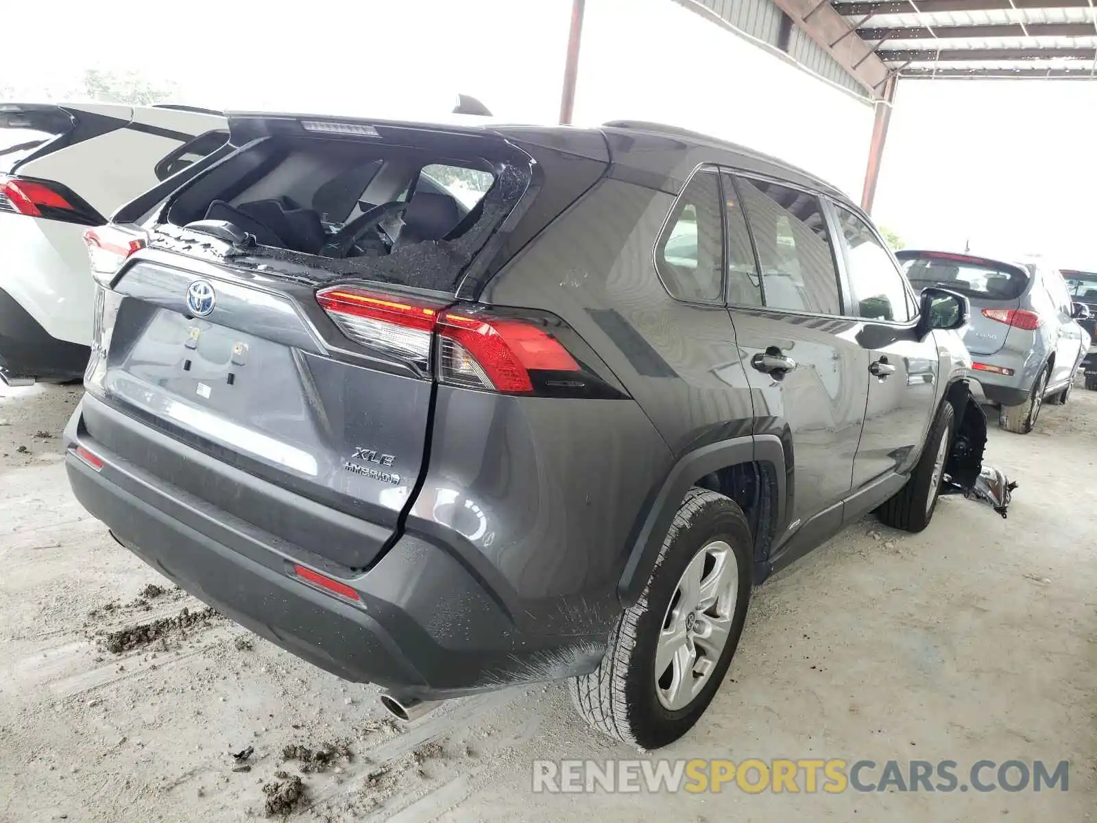 4 Photograph of a damaged car JTMRWRFV5LD063590 TOYOTA RAV4 2020