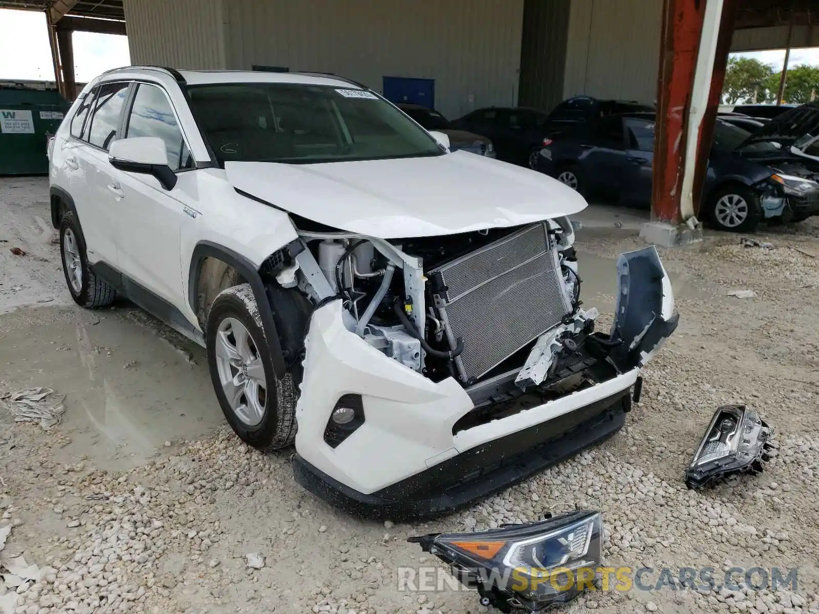 1 Фотография поврежденного автомобиля JTMRWRFV5LD069342 TOYOTA RAV4 2020