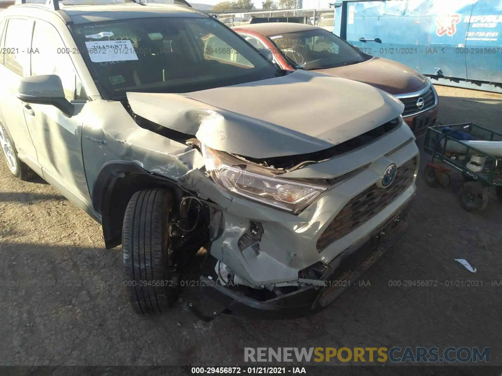 6 Фотография поврежденного автомобиля JTMRWRFV5LD069860 TOYOTA RAV4 2020