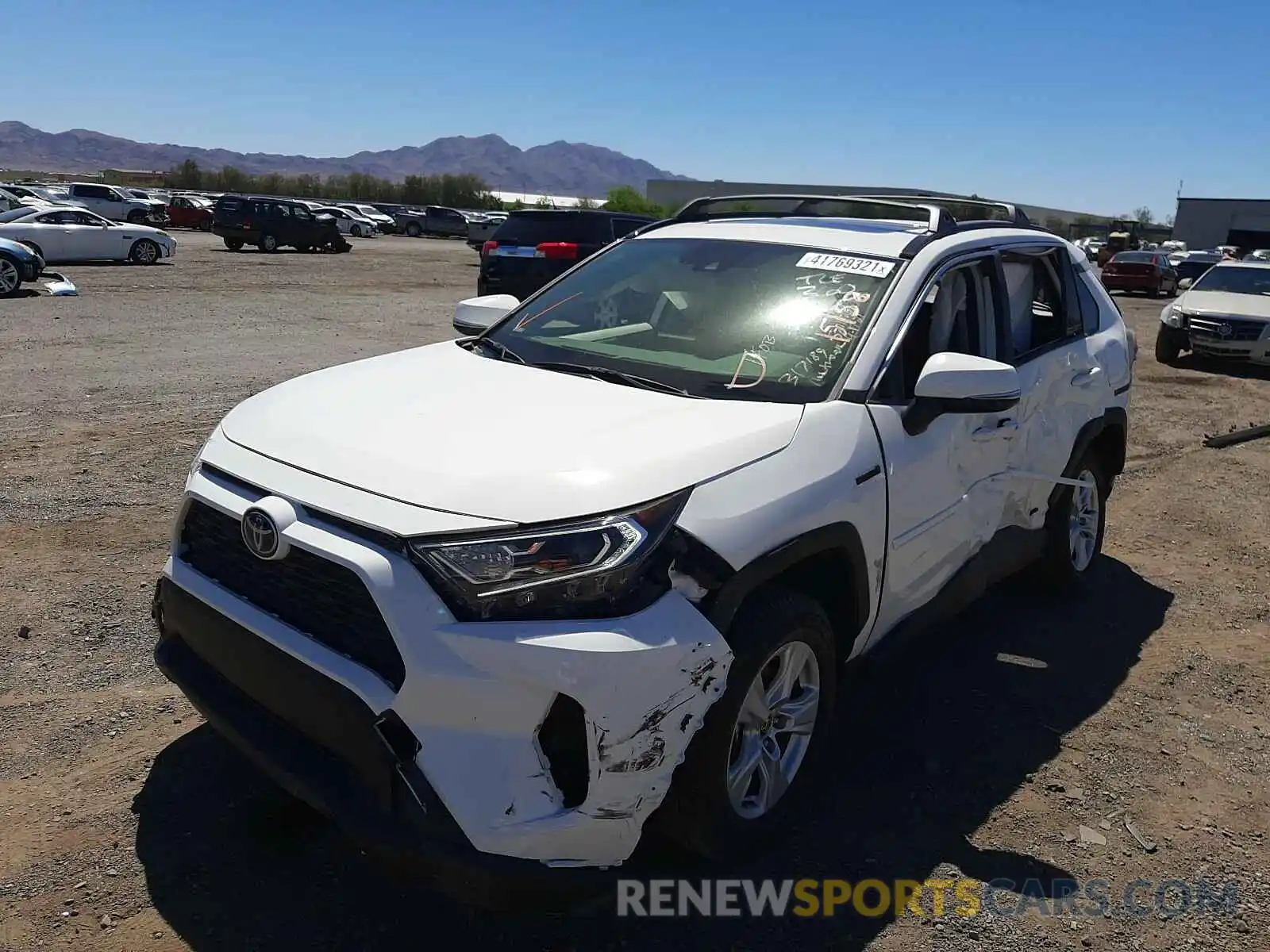 2 Photograph of a damaged car JTMRWRFV5LD073181 TOYOTA RAV4 2020