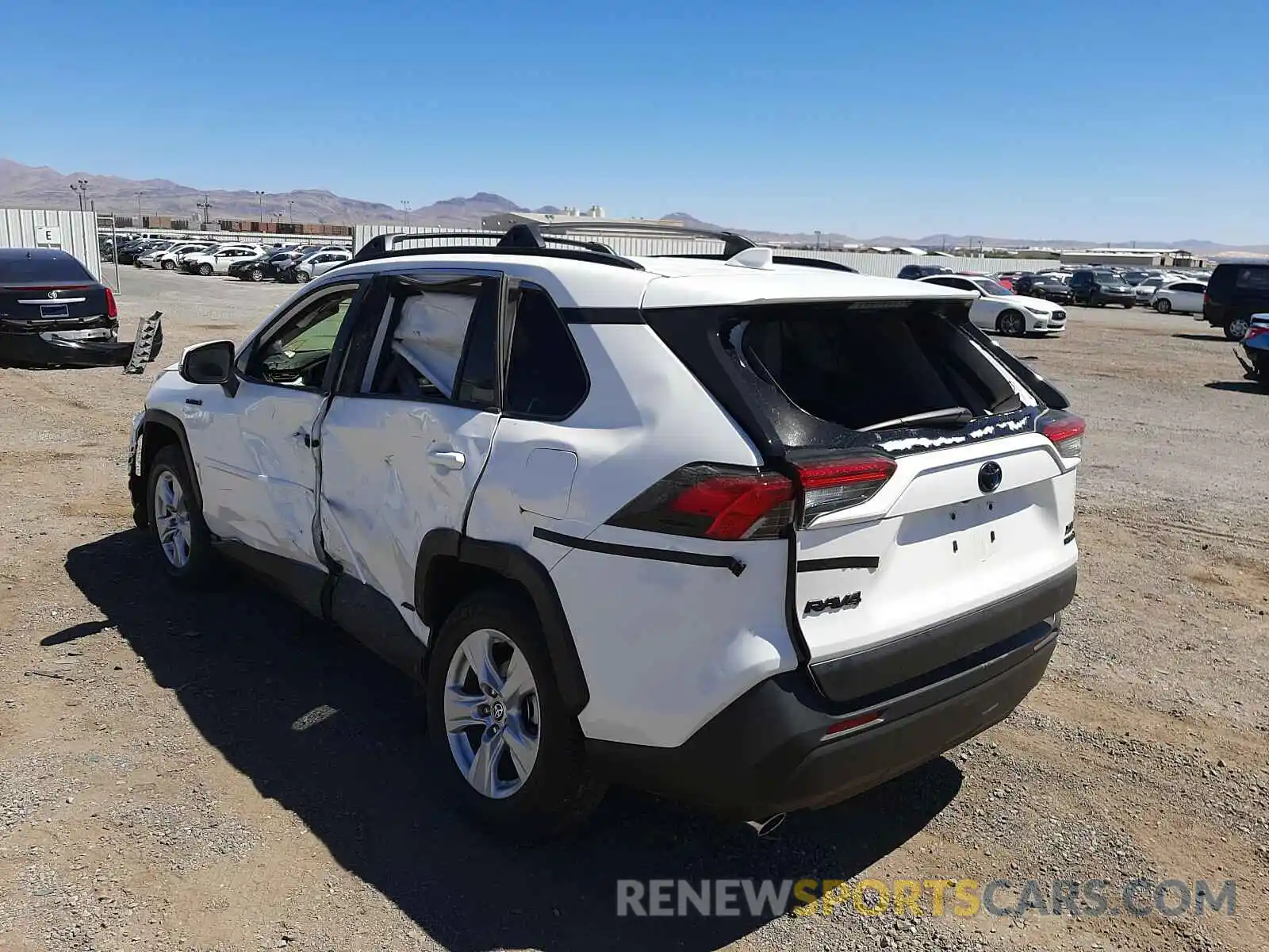 3 Photograph of a damaged car JTMRWRFV5LD073181 TOYOTA RAV4 2020