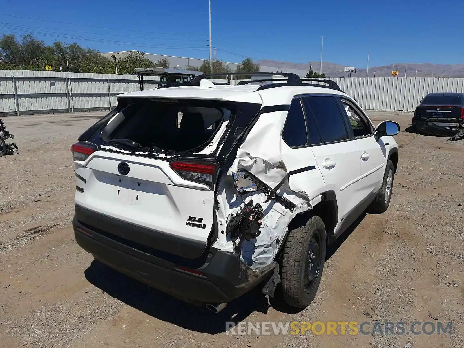 4 Photograph of a damaged car JTMRWRFV5LD073181 TOYOTA RAV4 2020