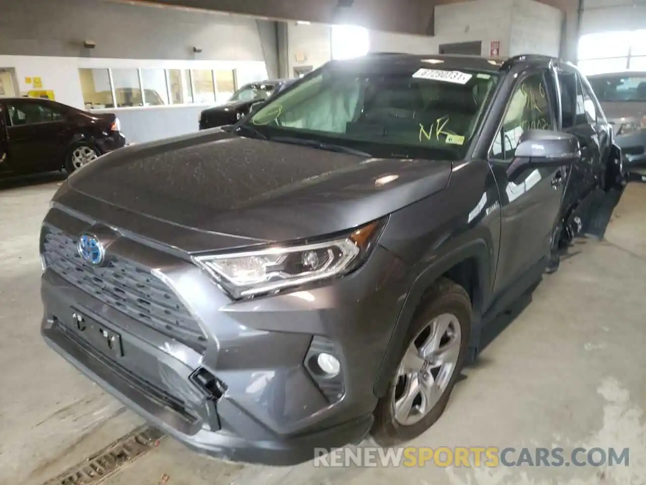 2 Photograph of a damaged car JTMRWRFV5LD547551 TOYOTA RAV4 2020