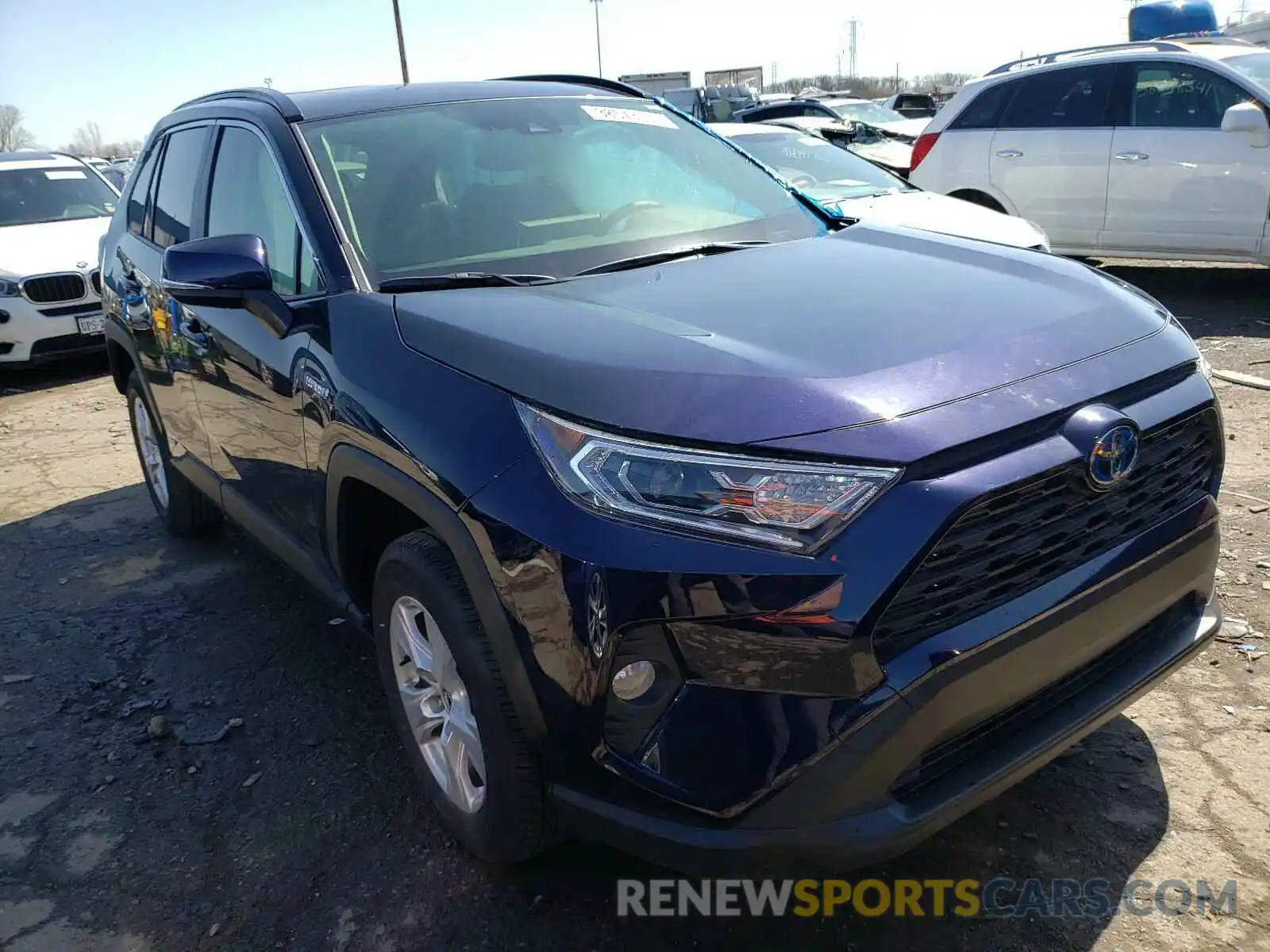 1 Photograph of a damaged car JTMRWRFV5LD550482 TOYOTA RAV4 2020