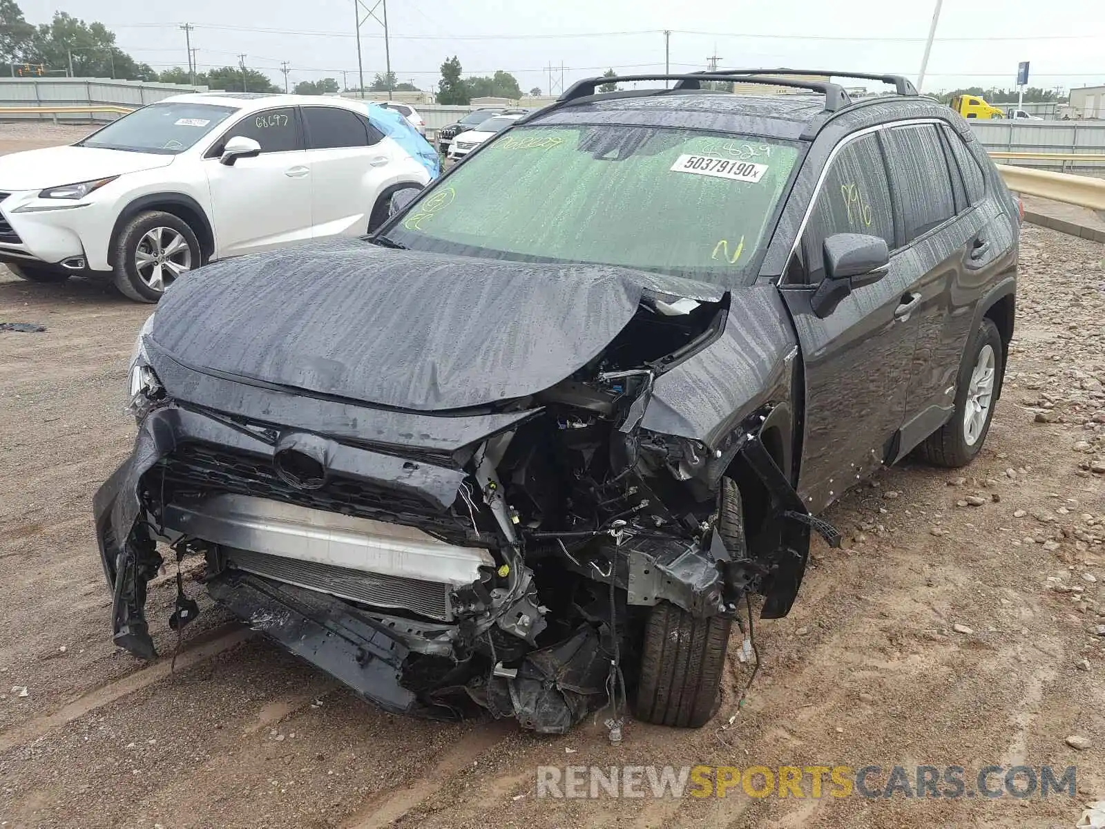 2 Photograph of a damaged car JTMRWRFV6LD068829 TOYOTA RAV4 2020