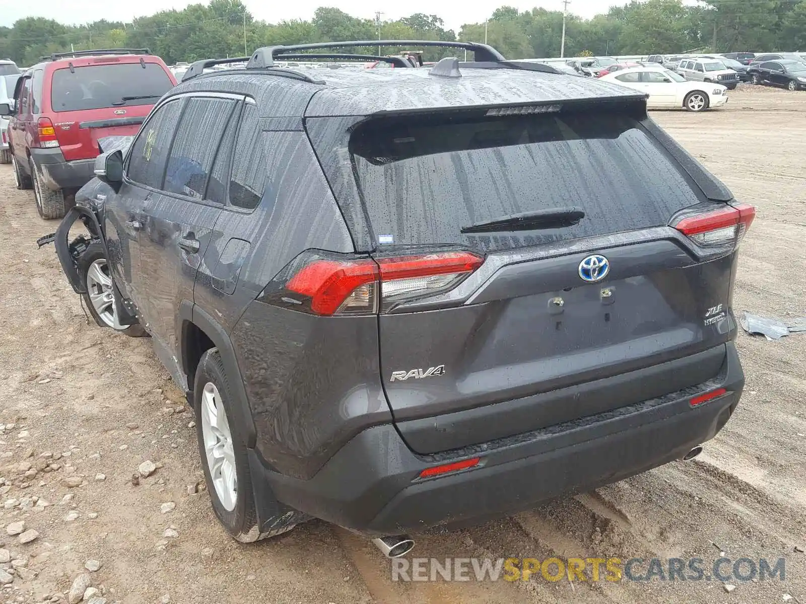 3 Photograph of a damaged car JTMRWRFV6LD068829 TOYOTA RAV4 2020